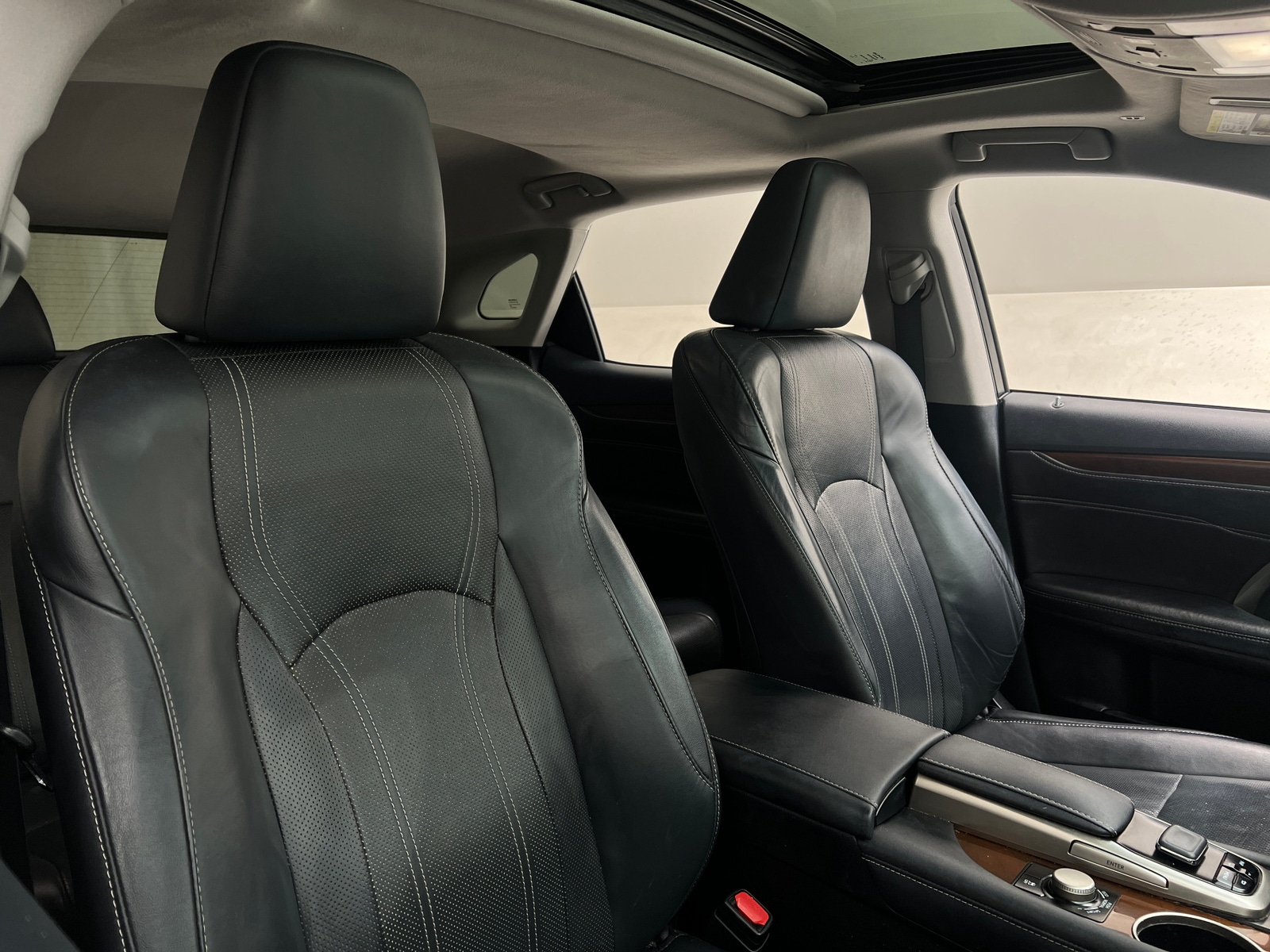 Thumbnail: 2017 Lexus RX - 2