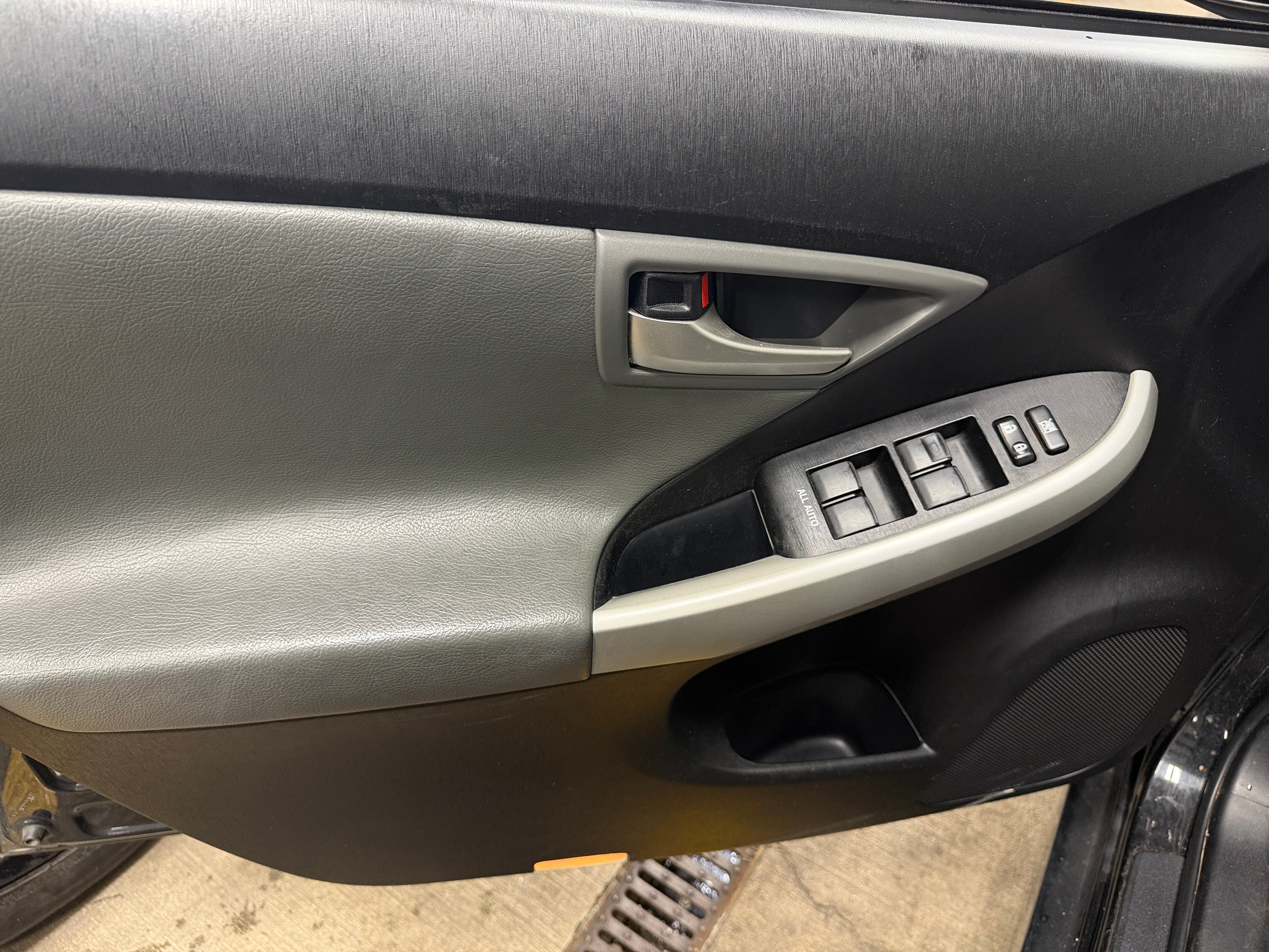 Used 2012 Toyota Prius Two with VIN JTDKN3DU2C5516747 for sale in South Chesterfield, VA