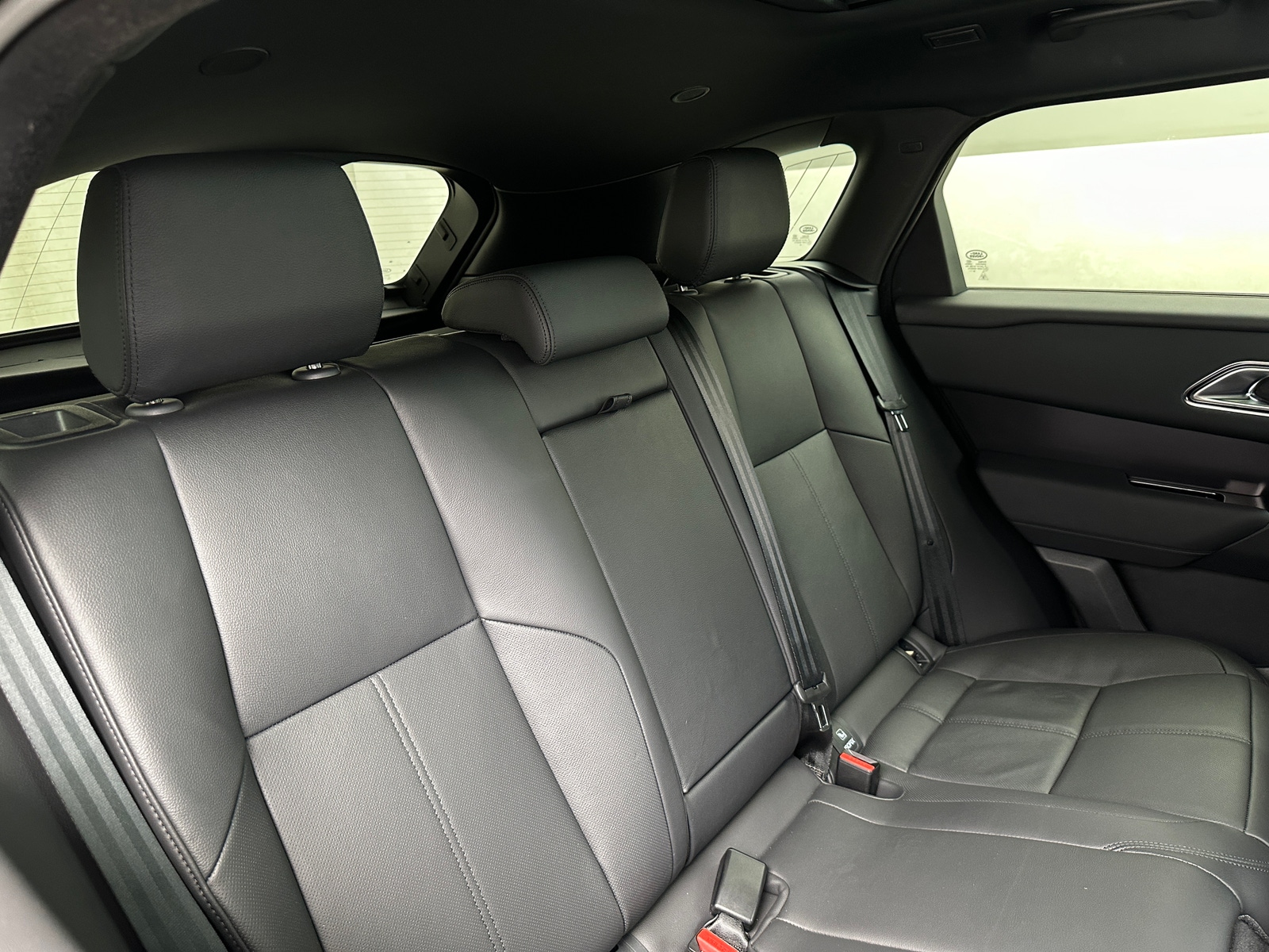 Thumbnail: 2026 Land Rover Range Rover Velar - 5