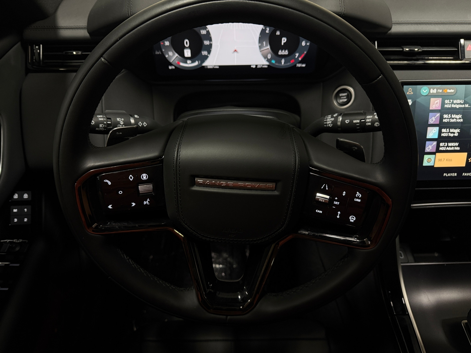 Thumbnail: 2026 Land Rover Range Rover Velar - 4