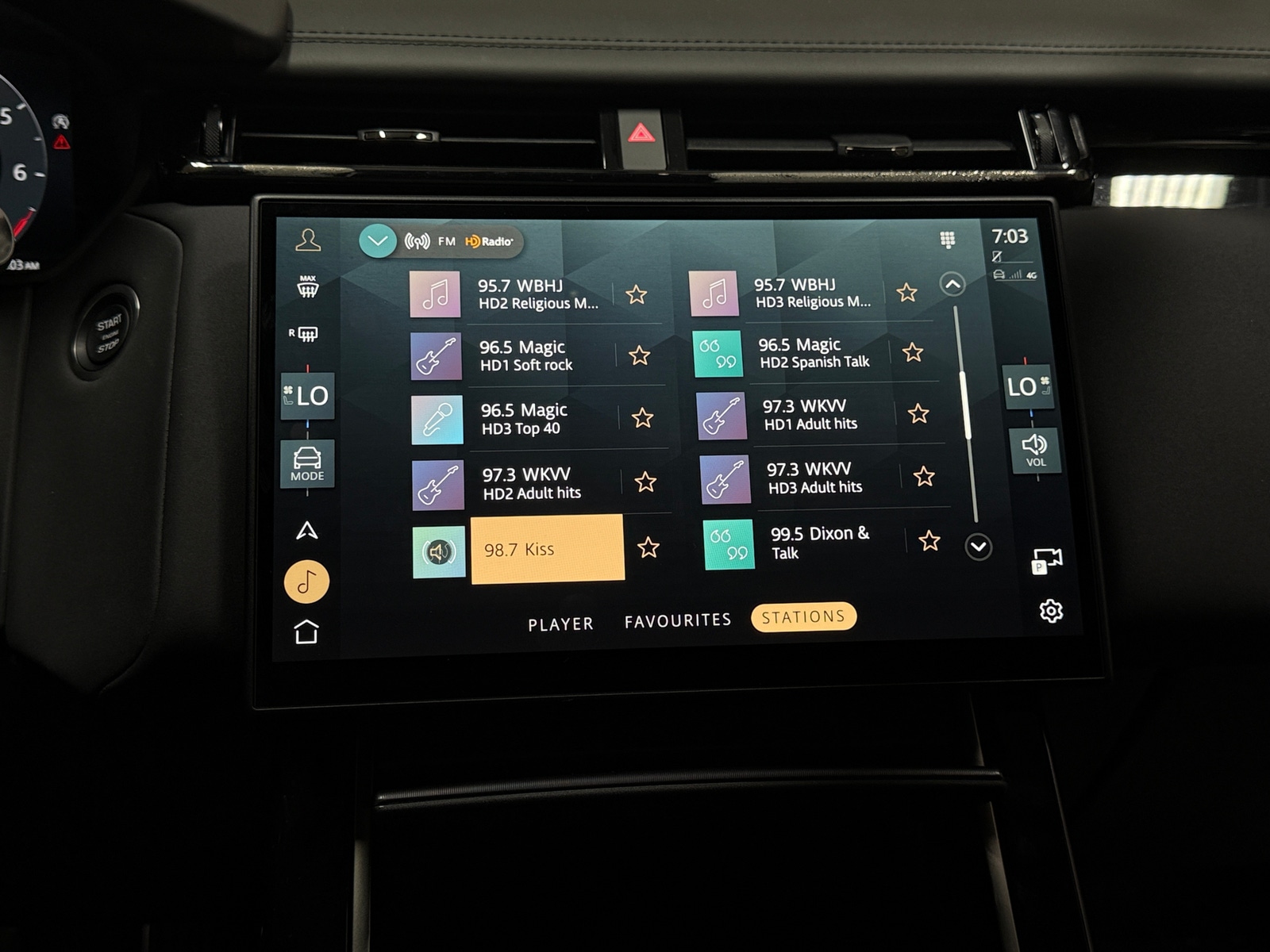Thumbnail: 2026 Land Rover Range Rover Velar - 3