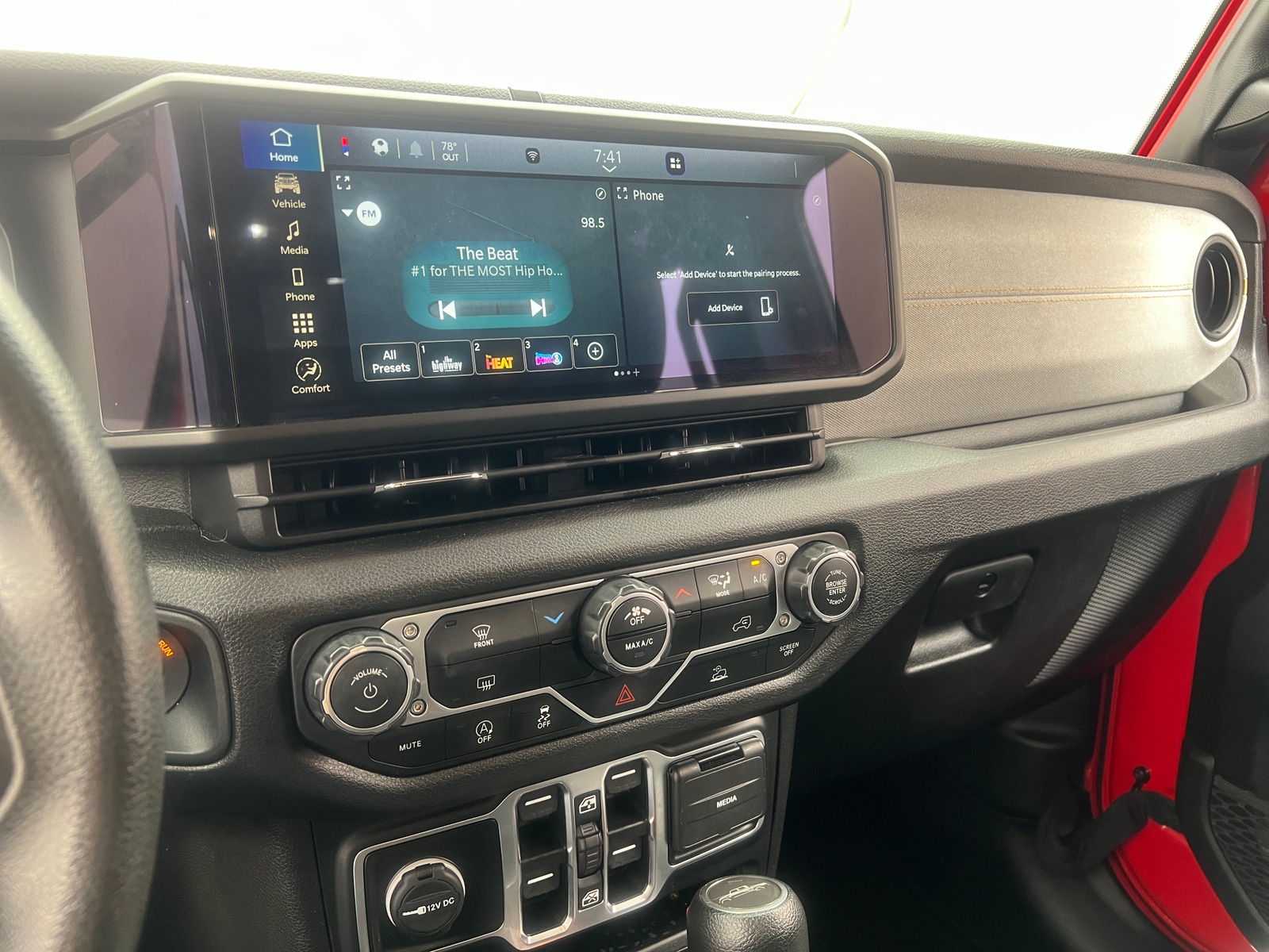 Thumbnail: 2025 Jeep Gladiator - 4