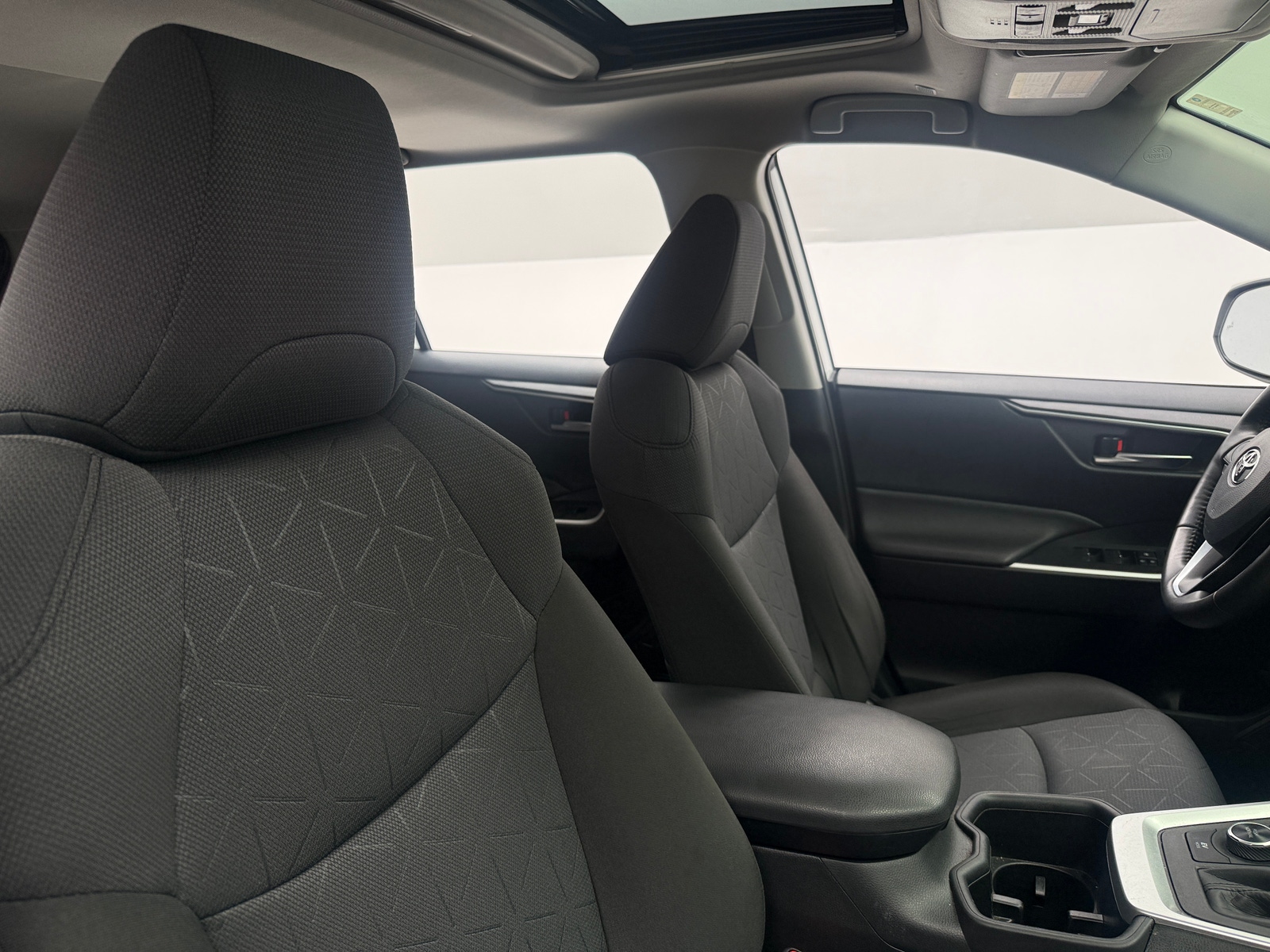 Thumbnail: 2025 Toyota RAV4 - 2