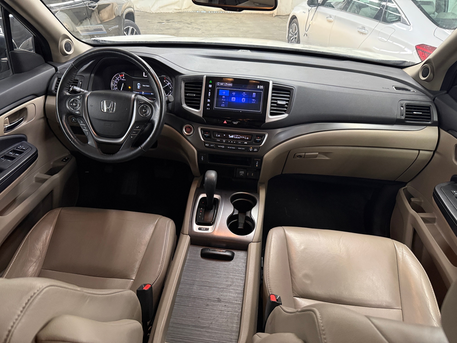 Thumbnail: 2016 Honda Pilot - 3