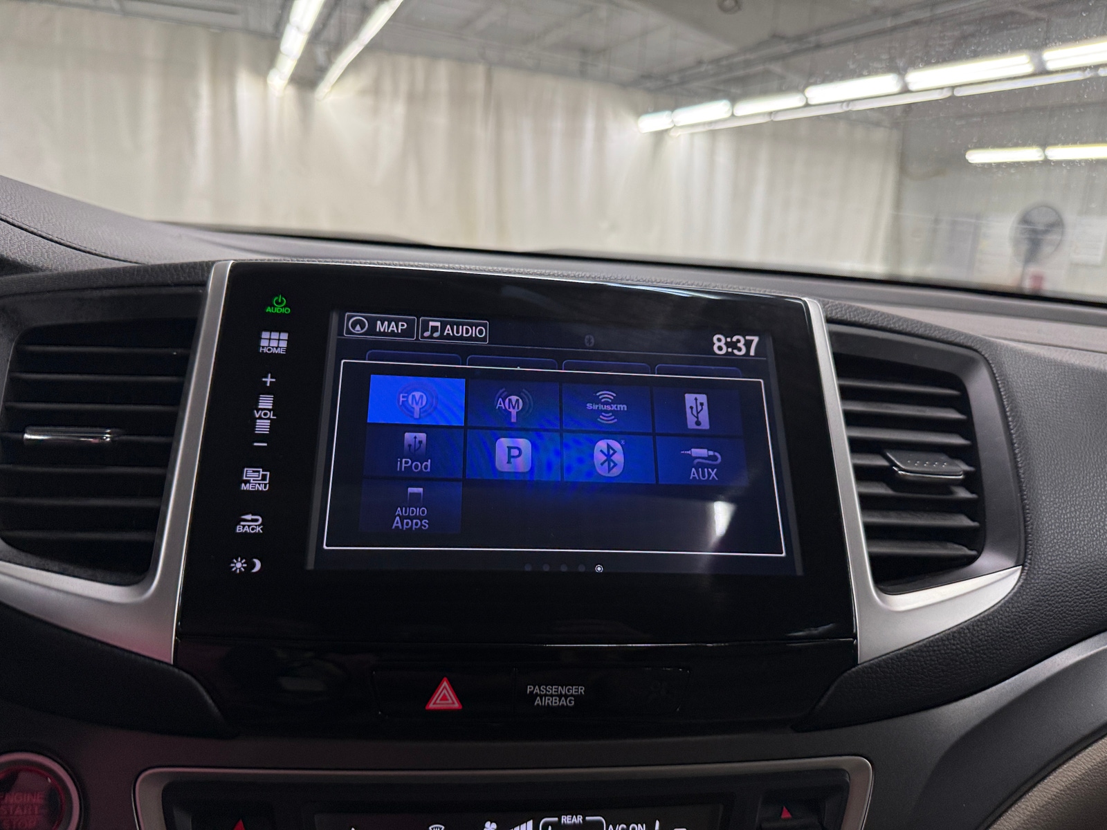Thumbnail: 2016 Honda Pilot - 4