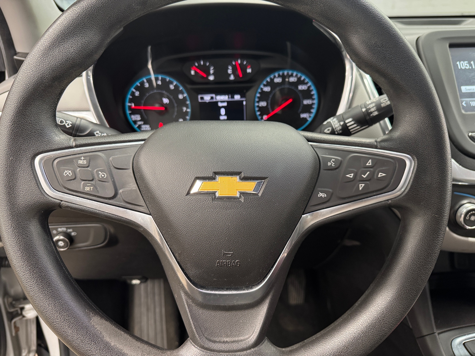 Thumbnail: 2018 Chevrolet Equinox - 5