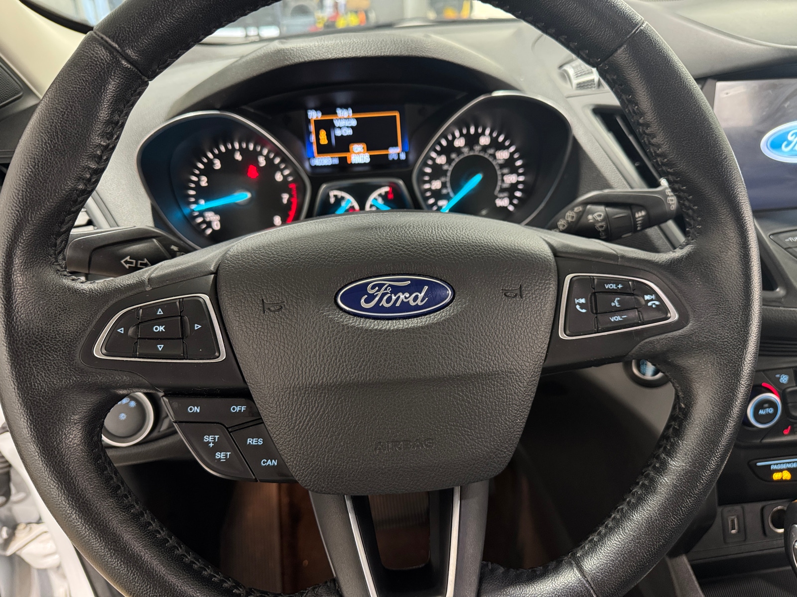 Thumbnail: 2019 Ford Escape - 4