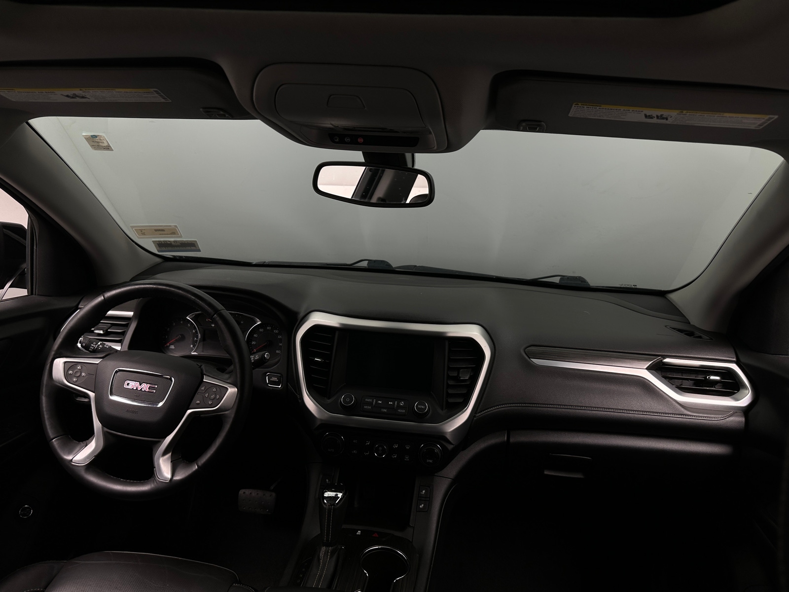 Thumbnail: 2017 GMC Acadia - 2