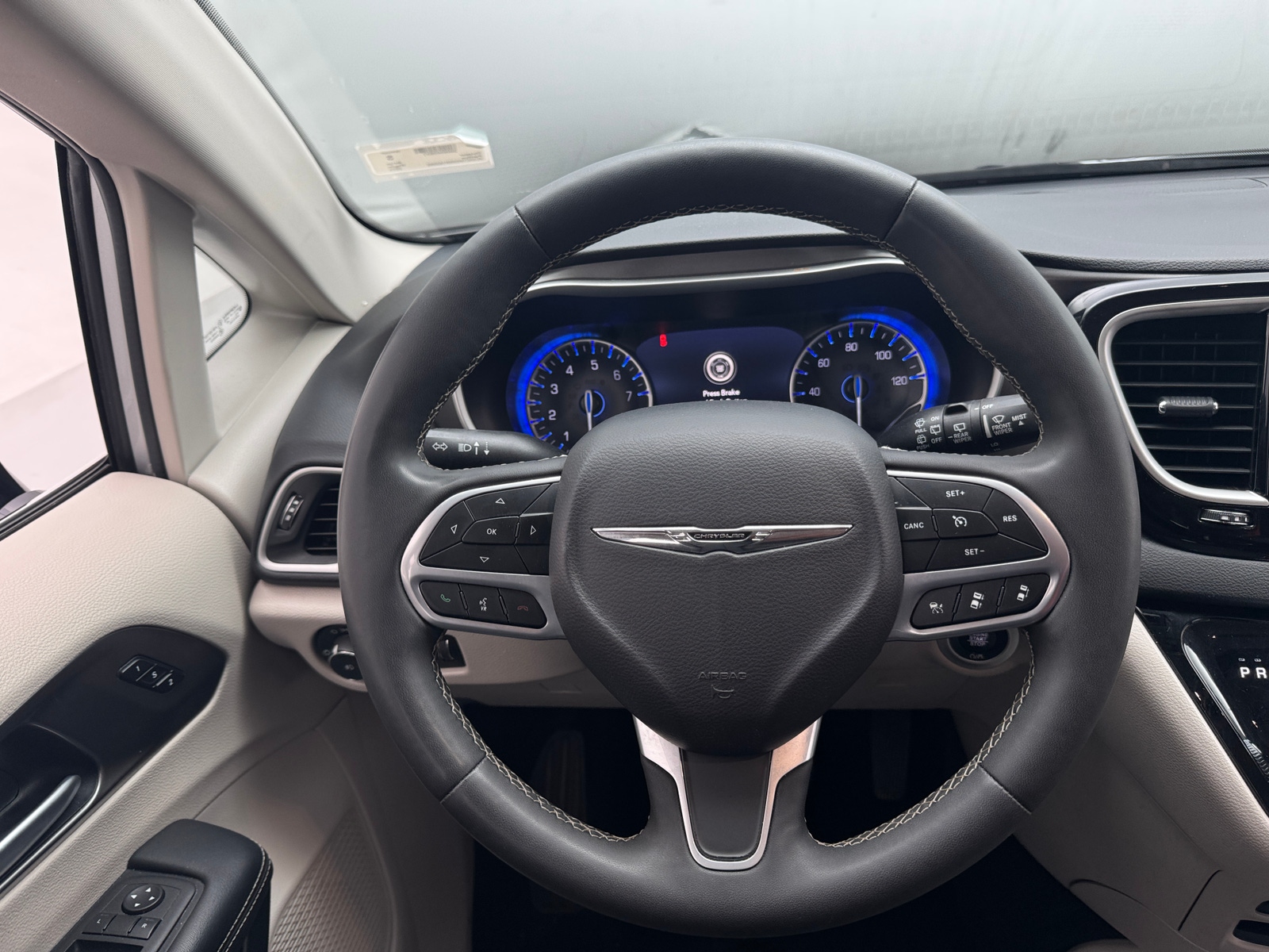 Thumbnail: 2024 Chrysler Pacifica - 4