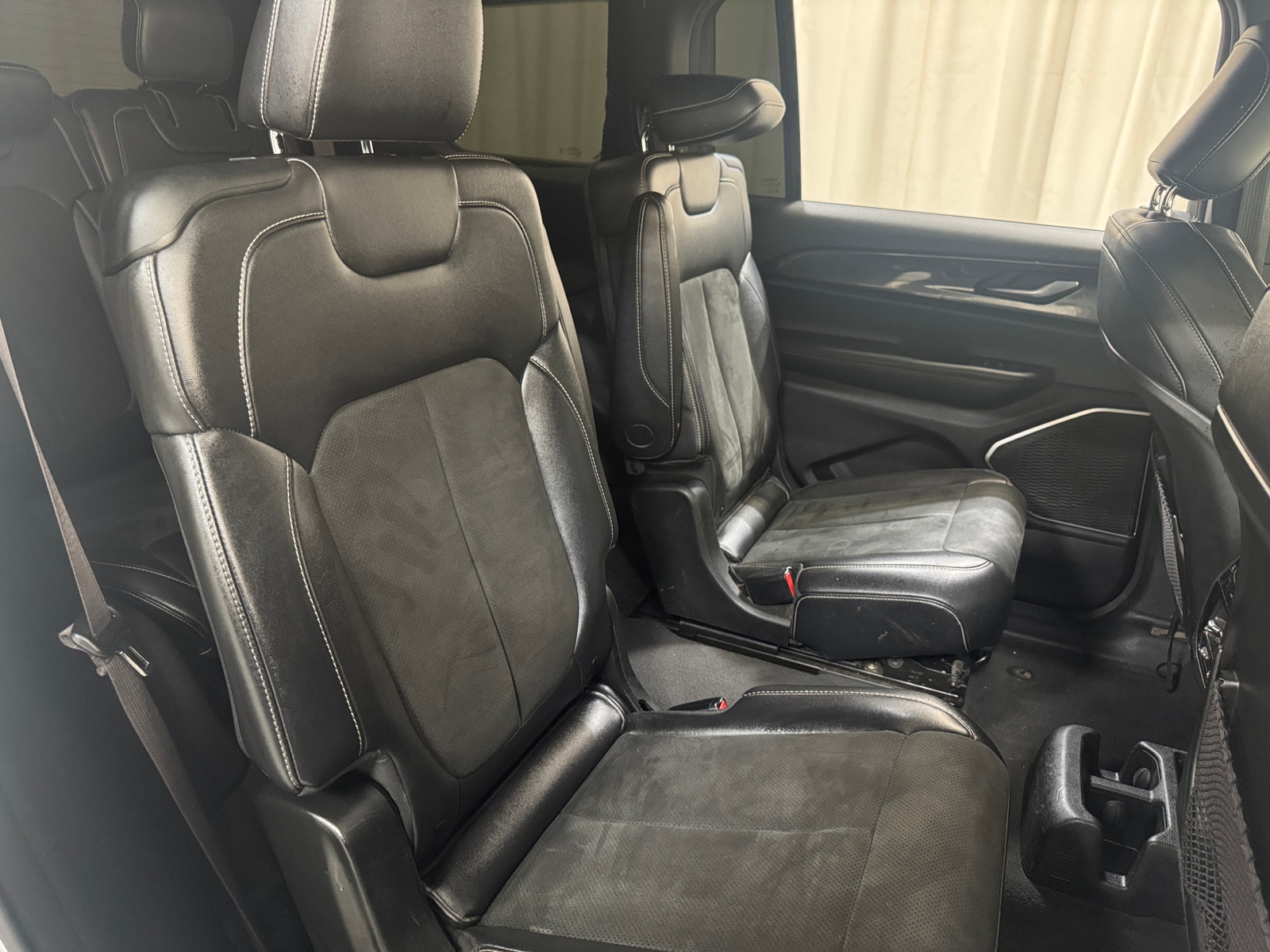 Thumbnail: 2021 Jeep Grand Cherokee L - 5