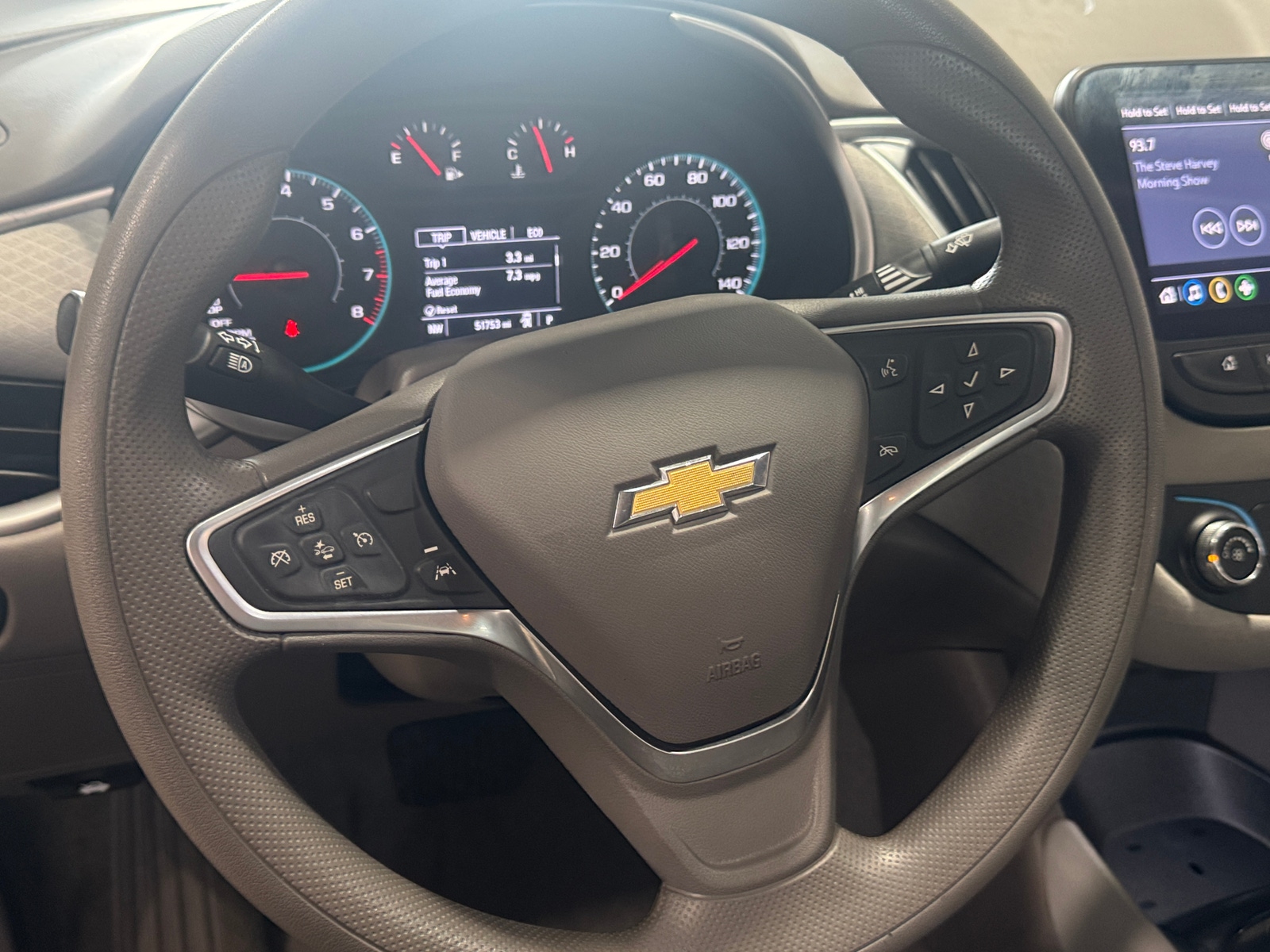 Thumbnail: 2023 Chevrolet Malibu - 5