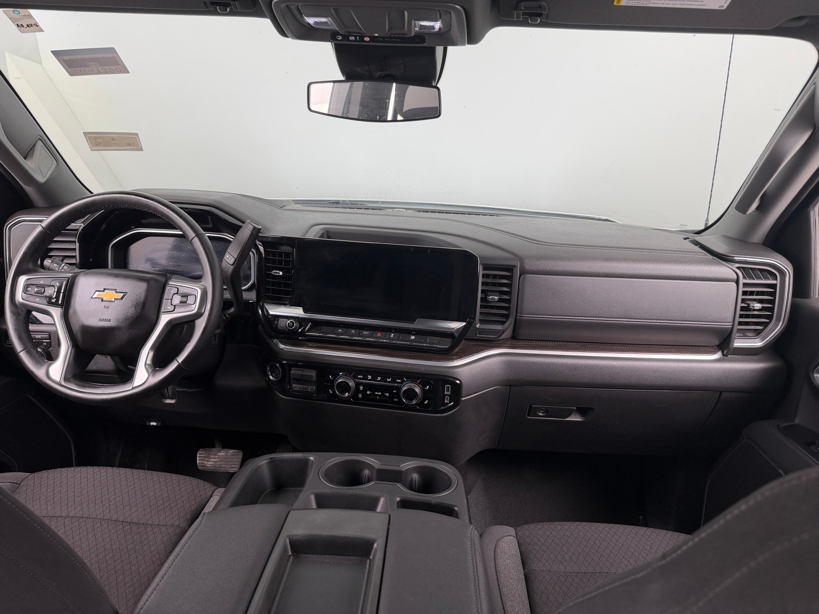 Thumbnail: 2026 Chevrolet Silverado 1500 - 3