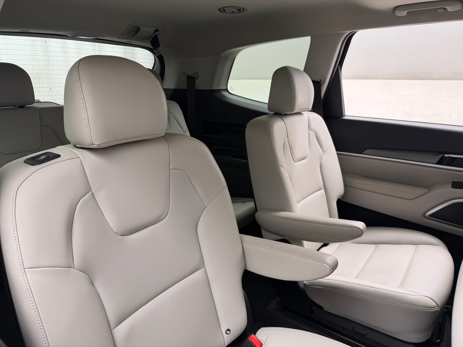 Thumbnail: 2022 Kia Telluride - 5