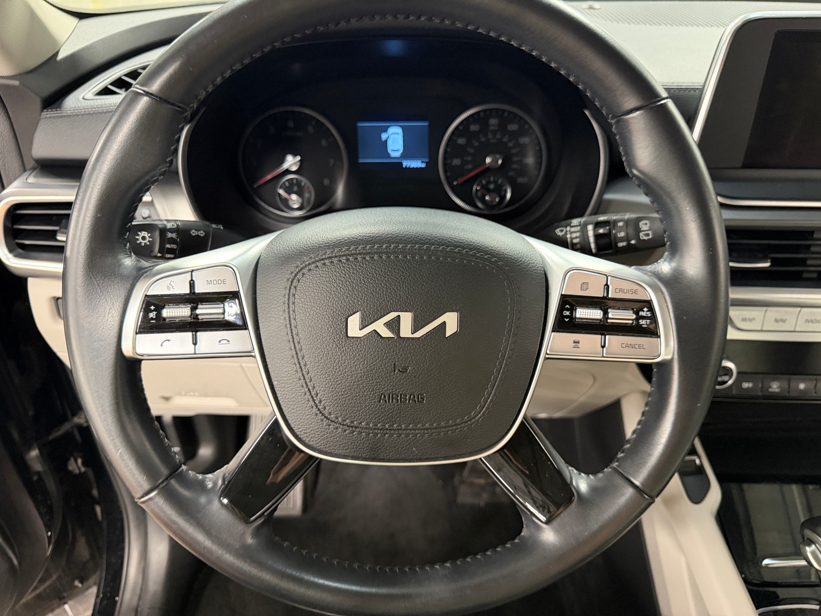 Thumbnail: 2022 Kia Telluride - 4
