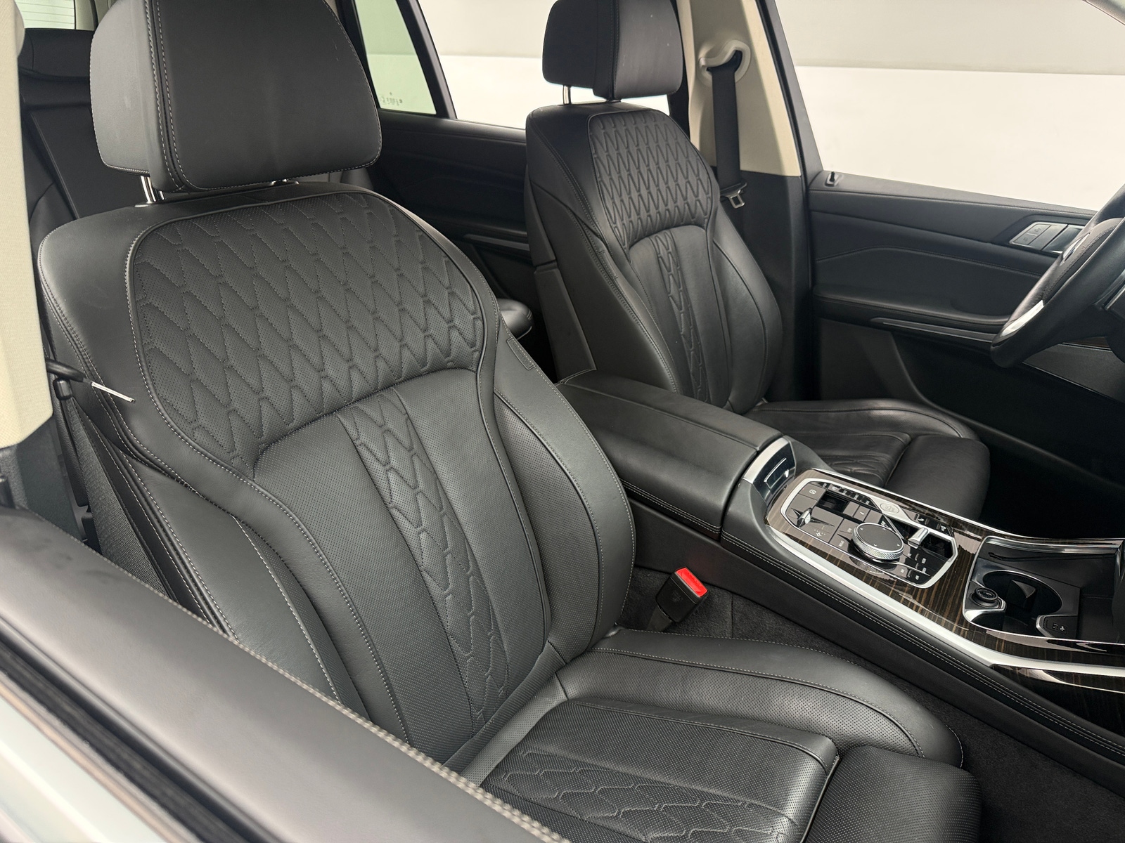 Thumbnail: 2026 BMW X7 - 2