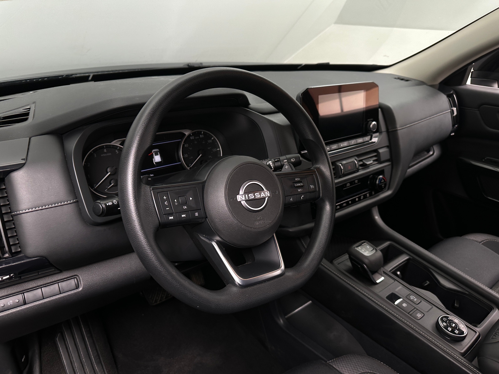 Thumbnail: 2023 Nissan Pathfinder - 5