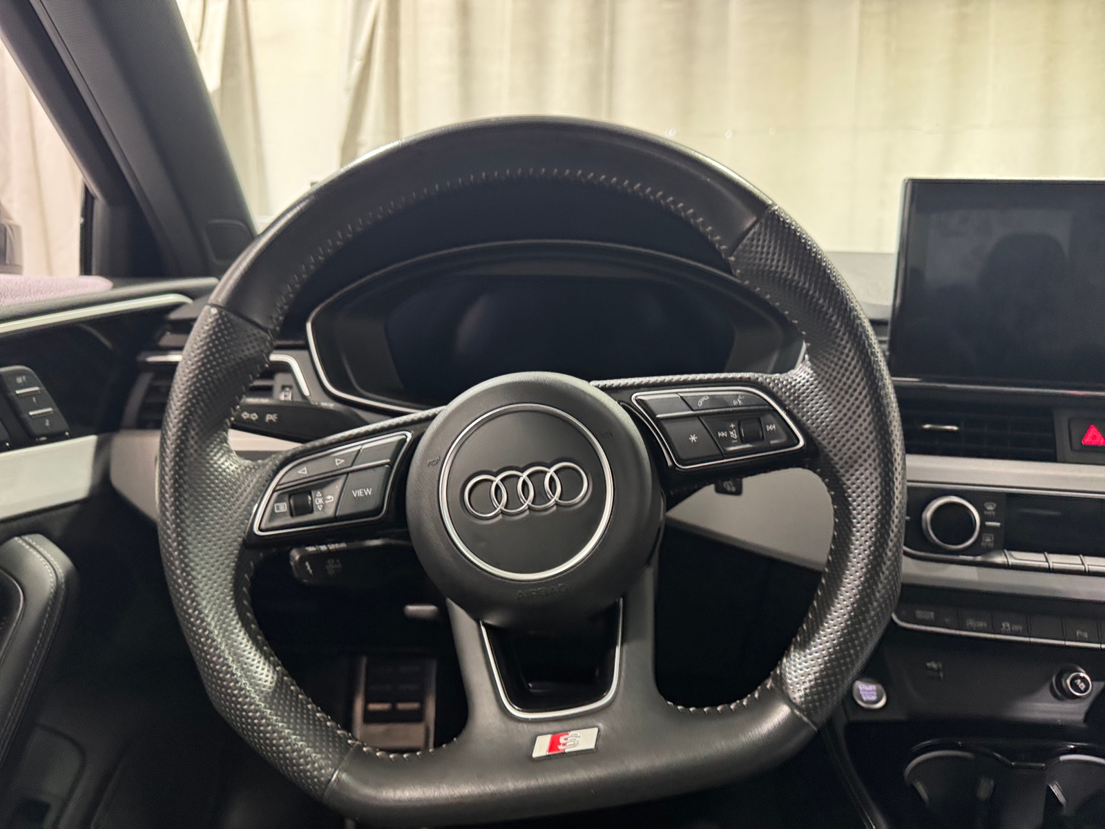 Thumbnail: 2020 Audi A4 - 5