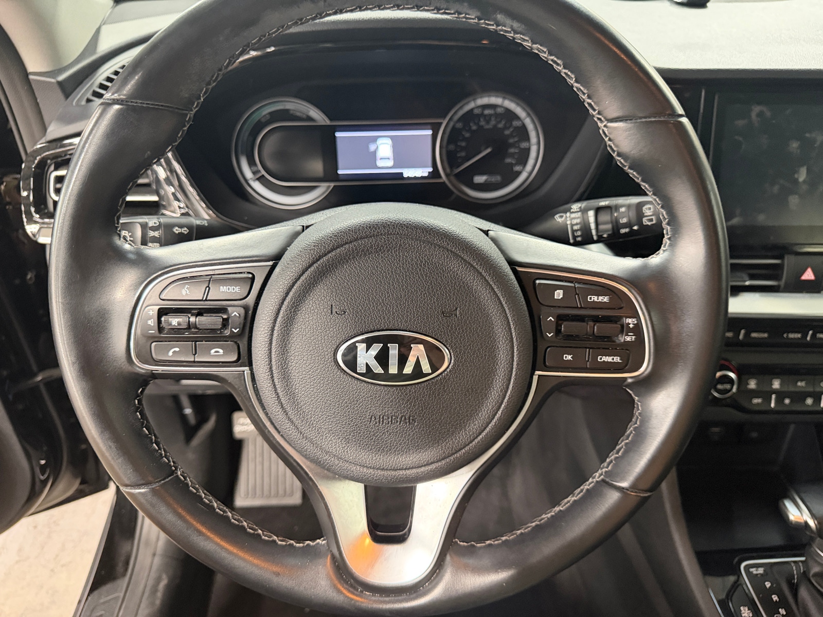 Thumbnail: 2020 Kia Niro - 5