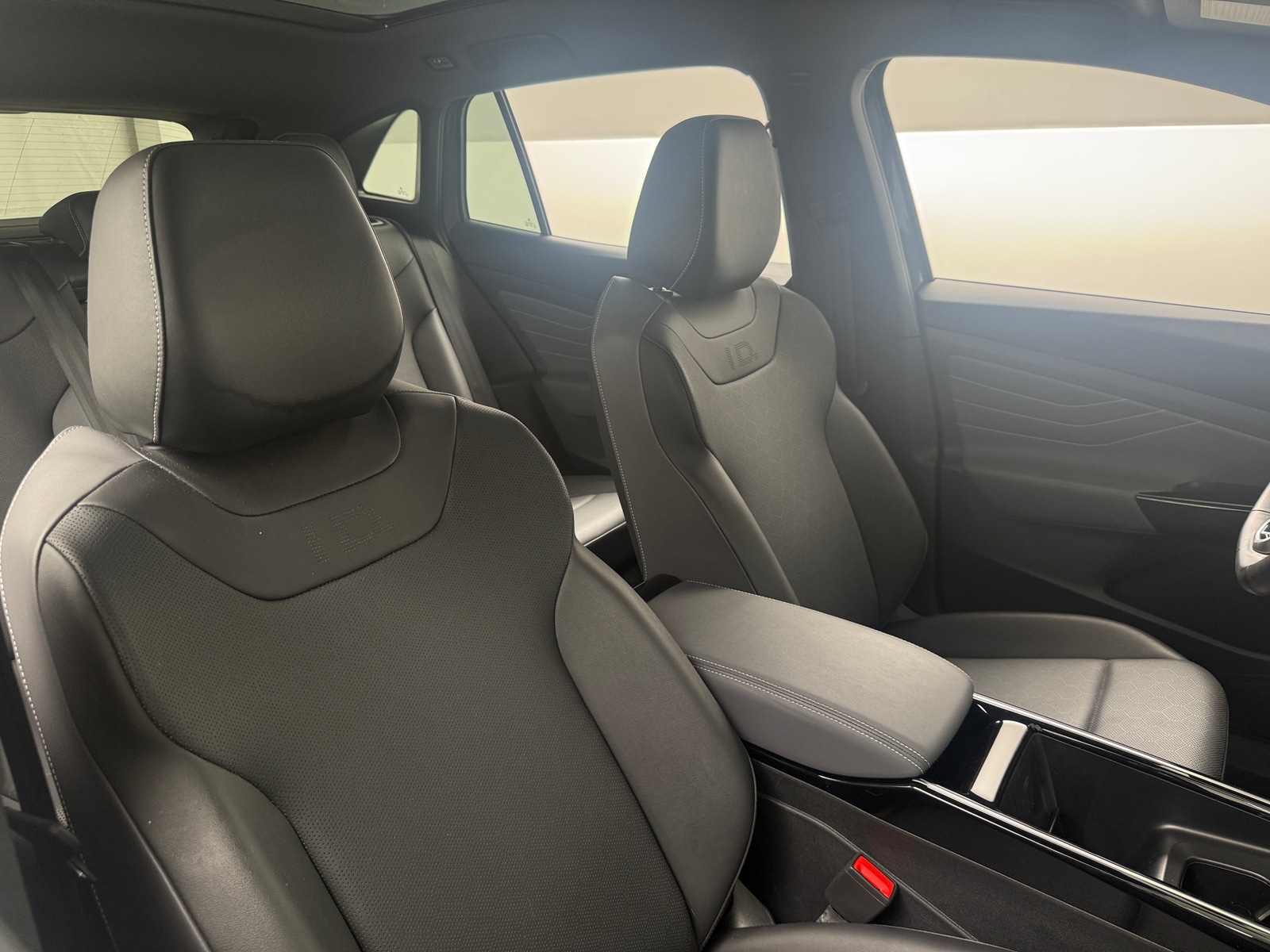 Thumbnail: 2024 Volkswagen ID.4 - 2
