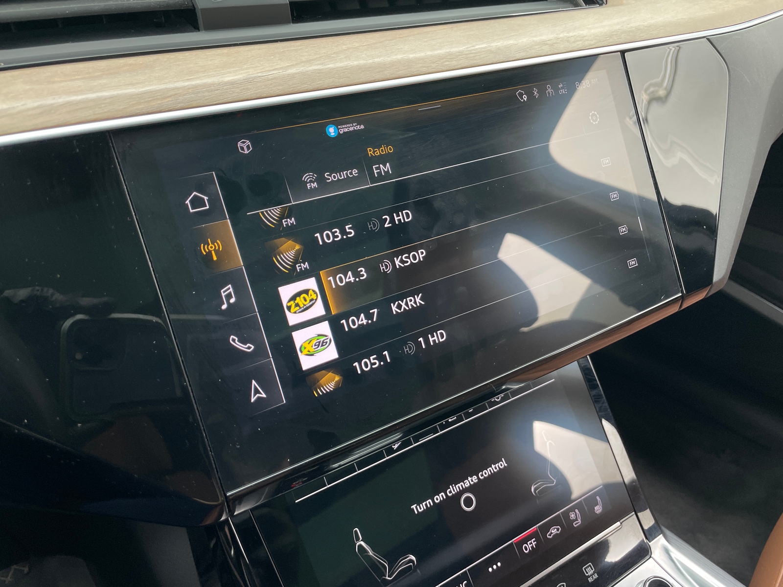 Thumbnail: 2024 Audi Q8 e-tron - 4