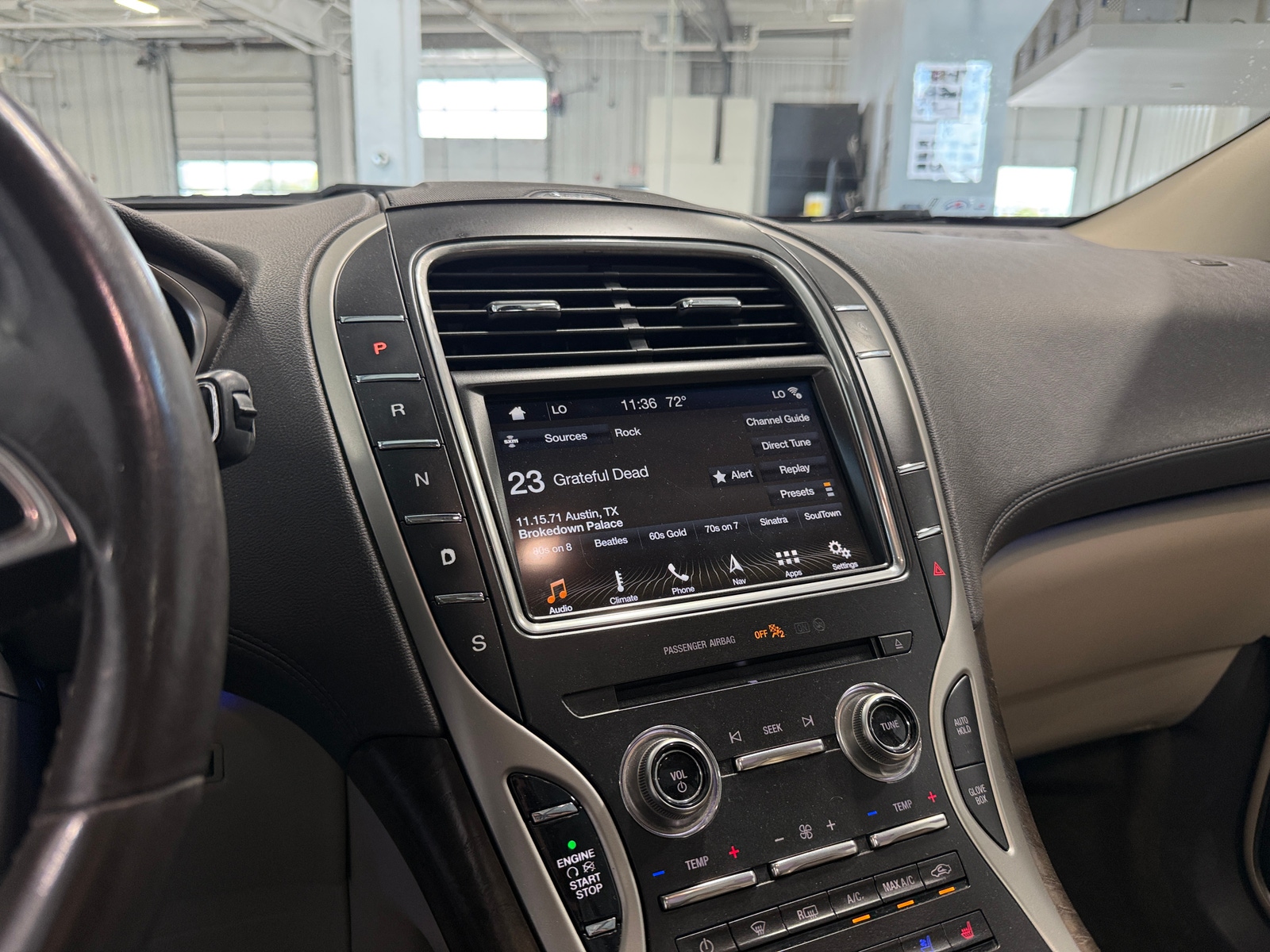 Thumbnail: 2019 Lincoln Nautilus - 3