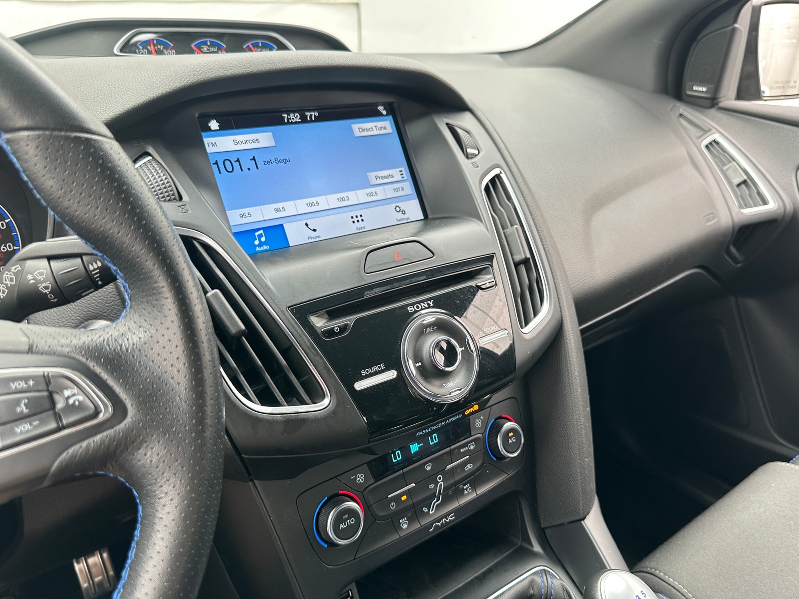 Thumbnail: 2017 Ford Focus - 4