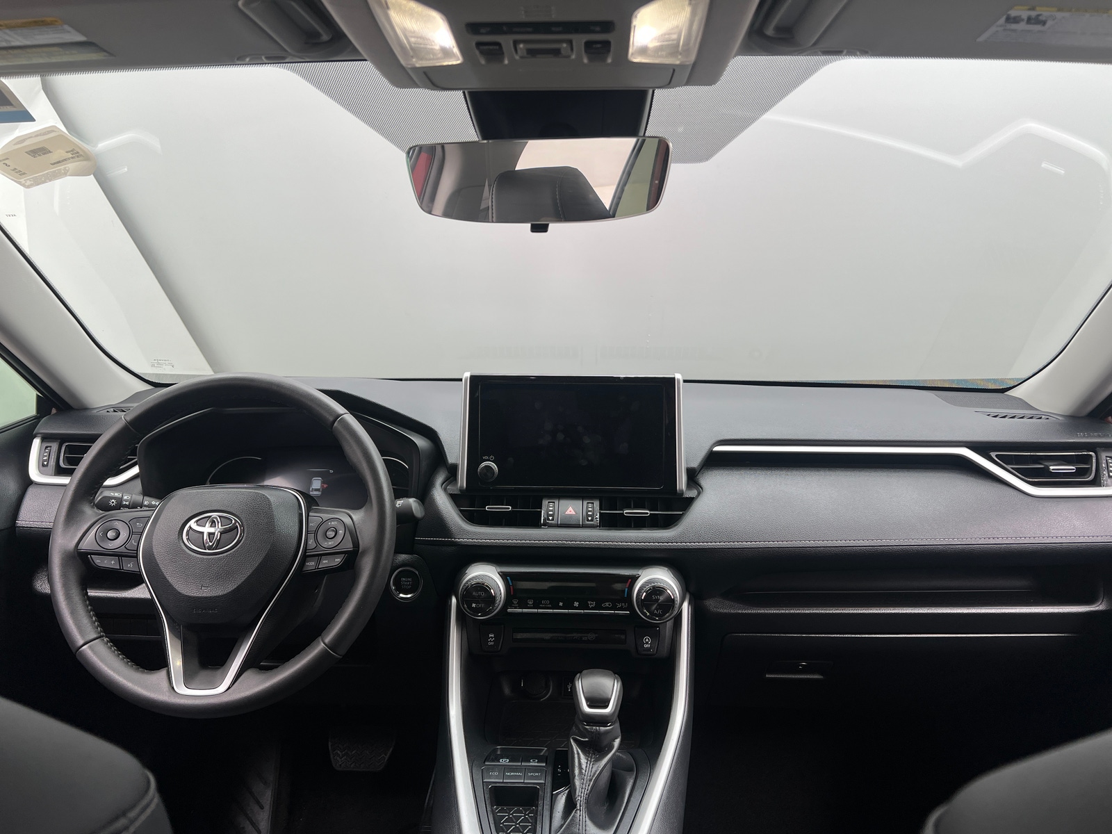 Thumbnail: 2025 Toyota RAV4 - 2