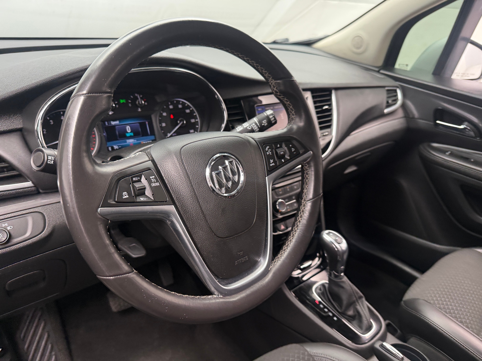 Thumbnail: 2022 Buick Encore - 4