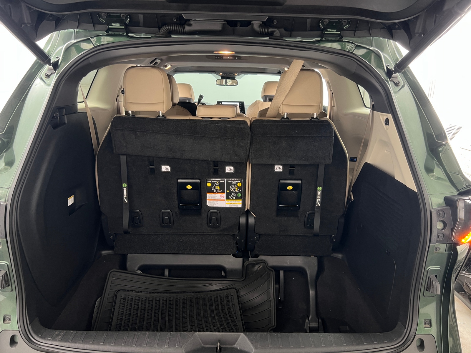 Thumbnail: 2021 Toyota Sienna - 7