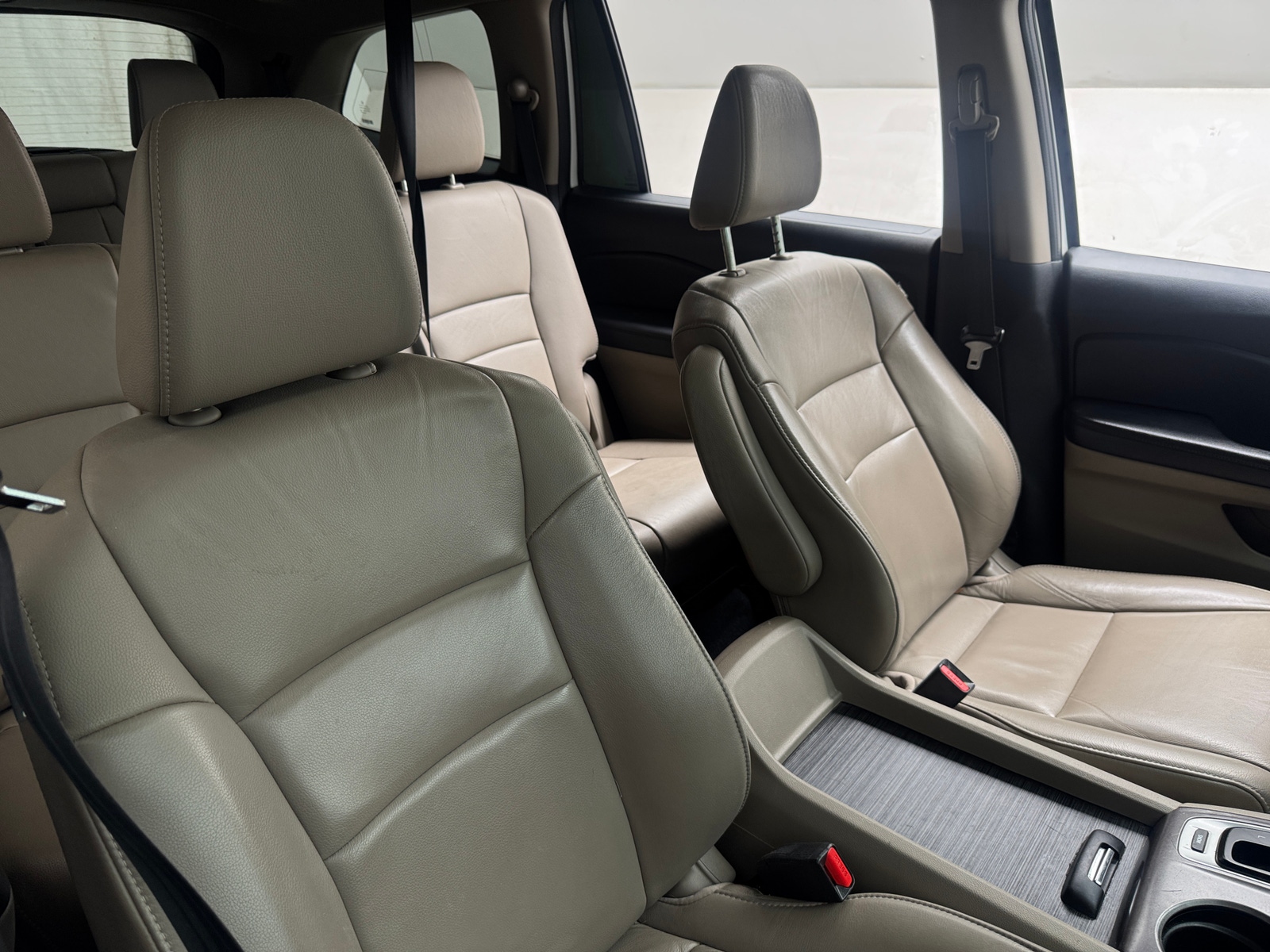 Thumbnail: 2016 Honda Pilot - 2