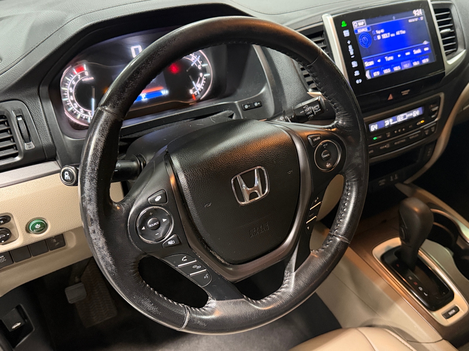 Thumbnail: 2016 Honda Pilot - 5