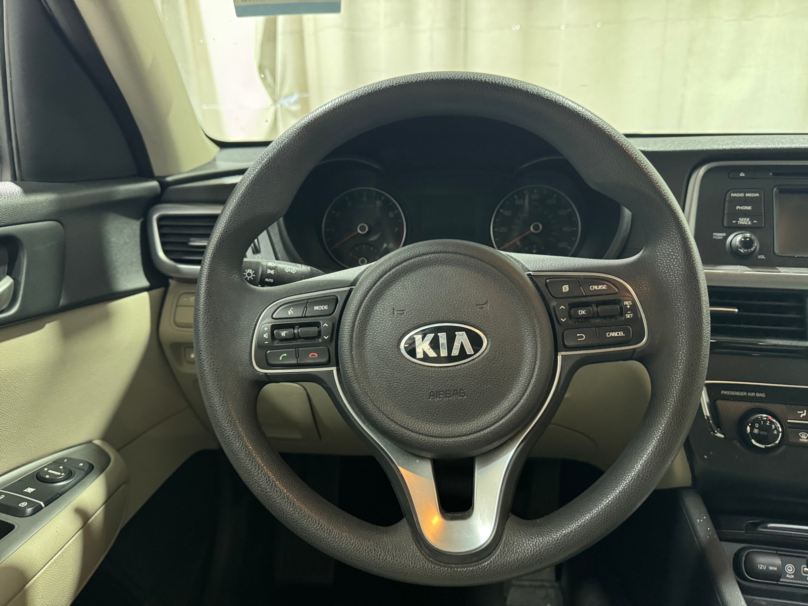 Thumbnail: 2016 Kia Optima - 5