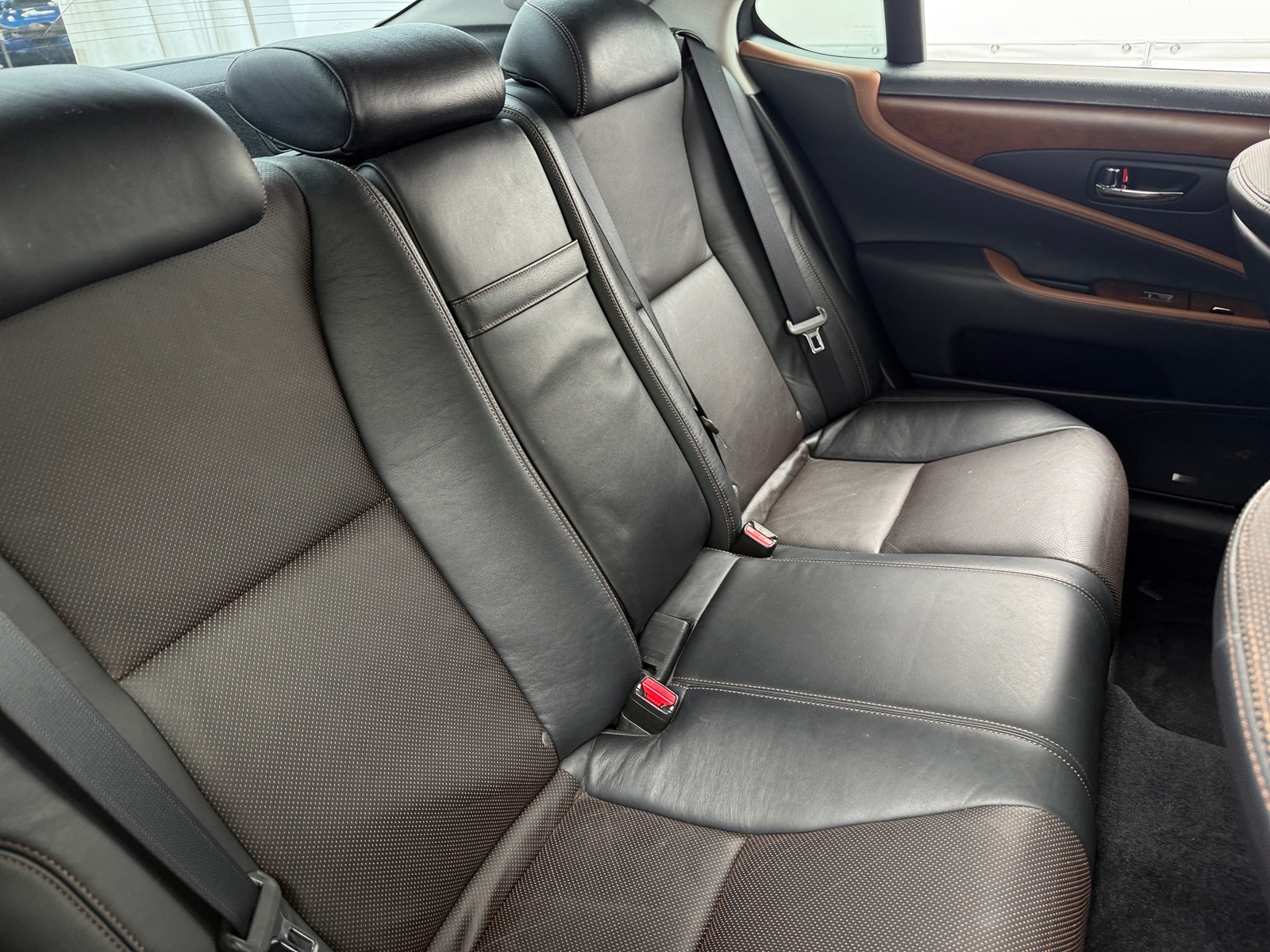 Thumbnail: 2010 Lexus LS - 5