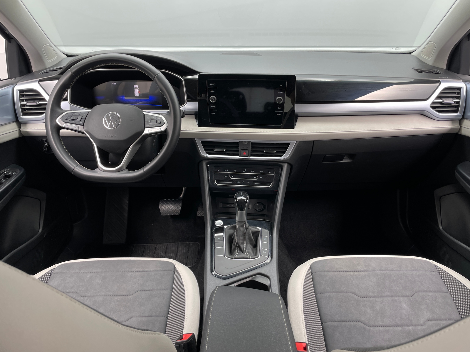 Thumbnail: 2026 Volkswagen Taos - 2