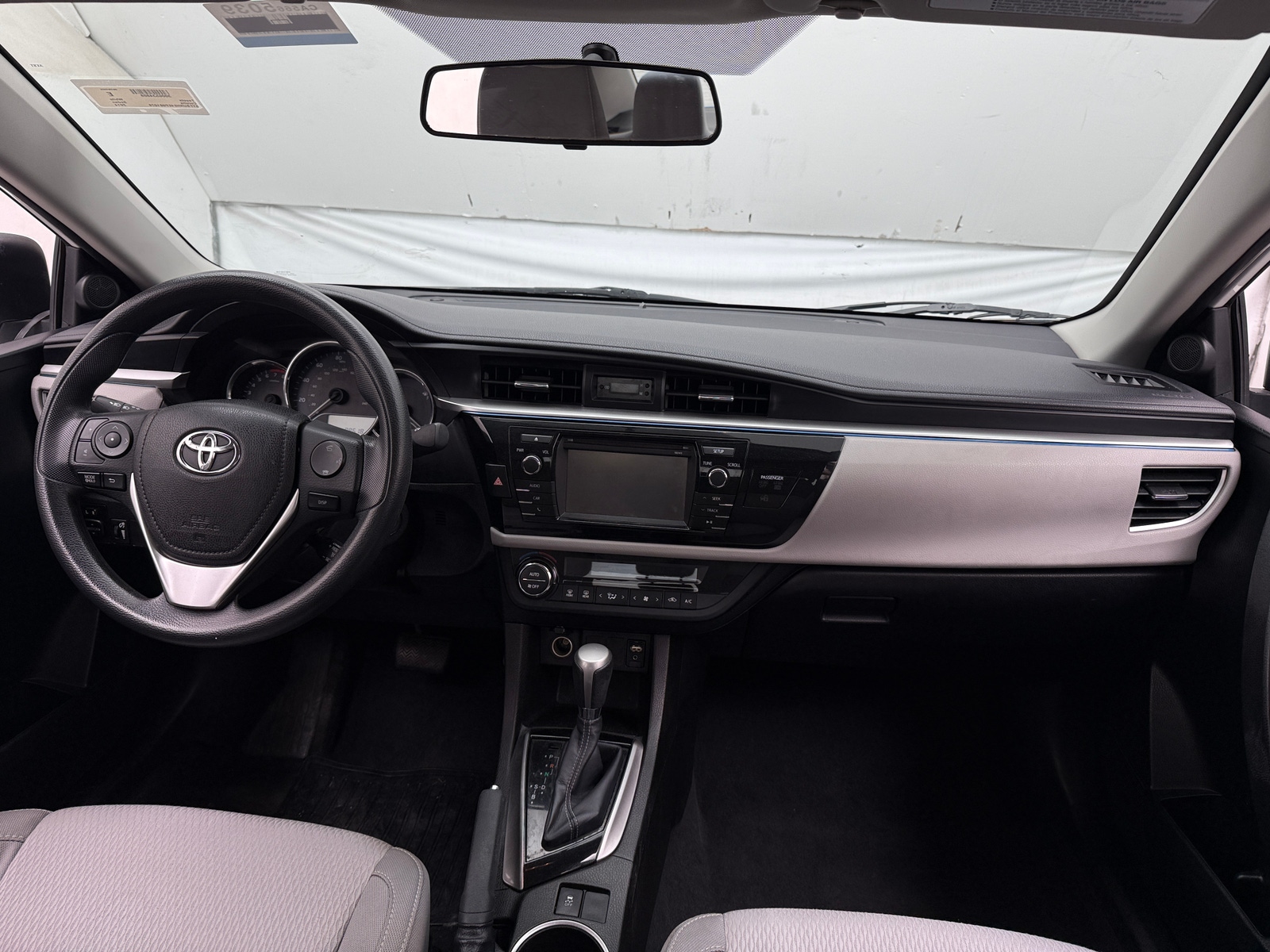 Thumbnail: 2014 Toyota Corolla - 3