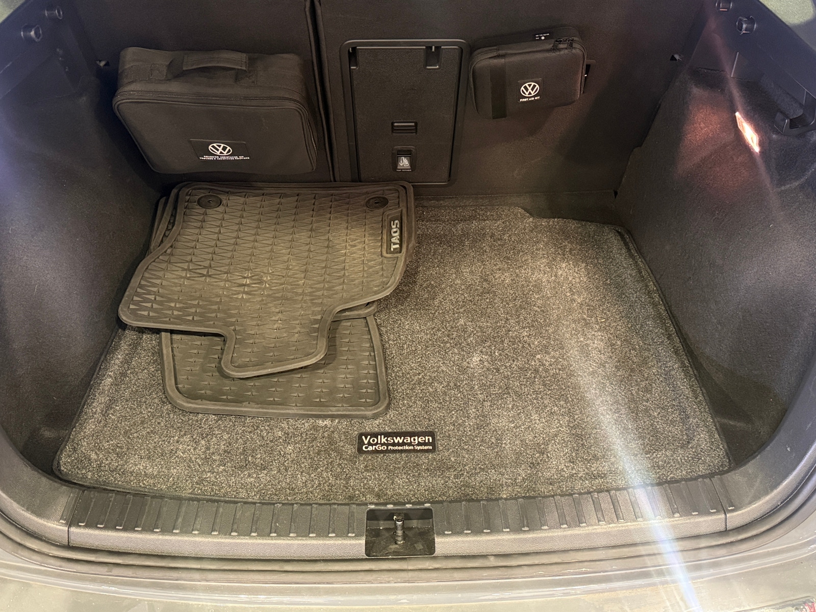 Thumbnail: 2023 Volkswagen Taos - 7
