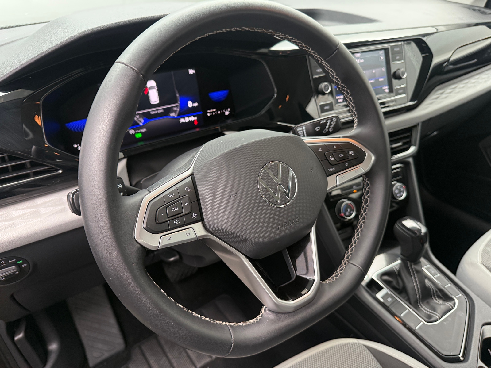 Thumbnail: 2023 Volkswagen Taos - 5