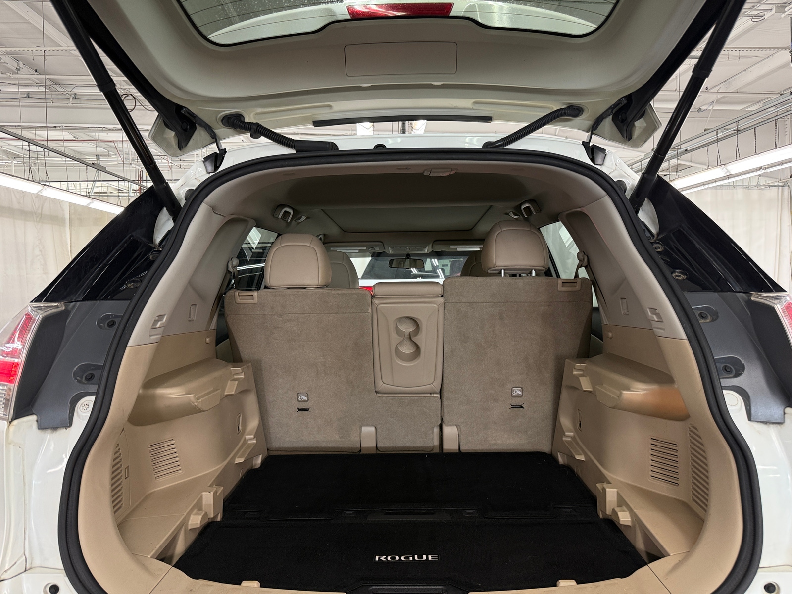 Thumbnail: 2016 Nissan Rogue - 6