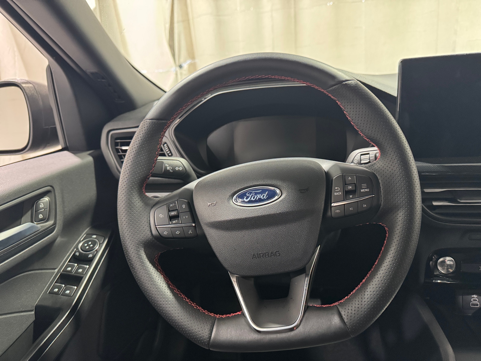 Thumbnail: 2025 Ford Escape - 5
