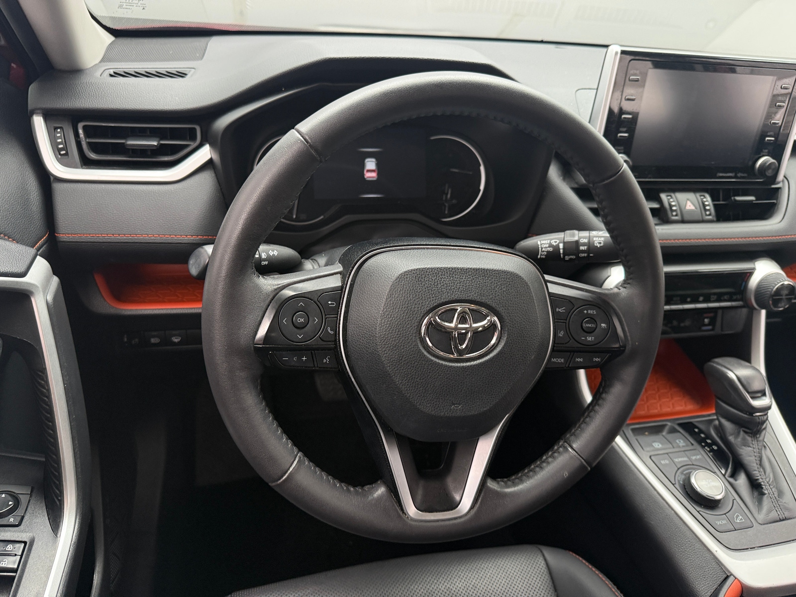 Thumbnail: 2021 Toyota RAV4 - 4
