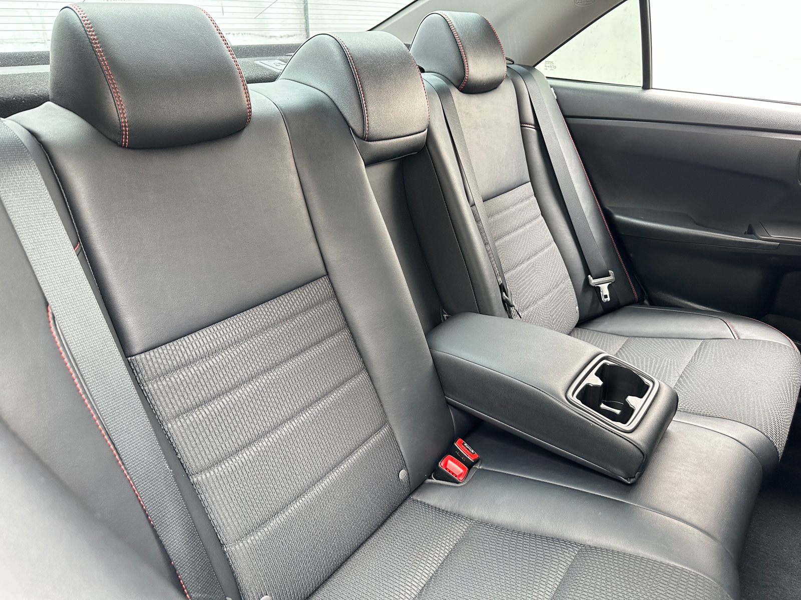 Thumbnail: 2016 Toyota Camry - 6
