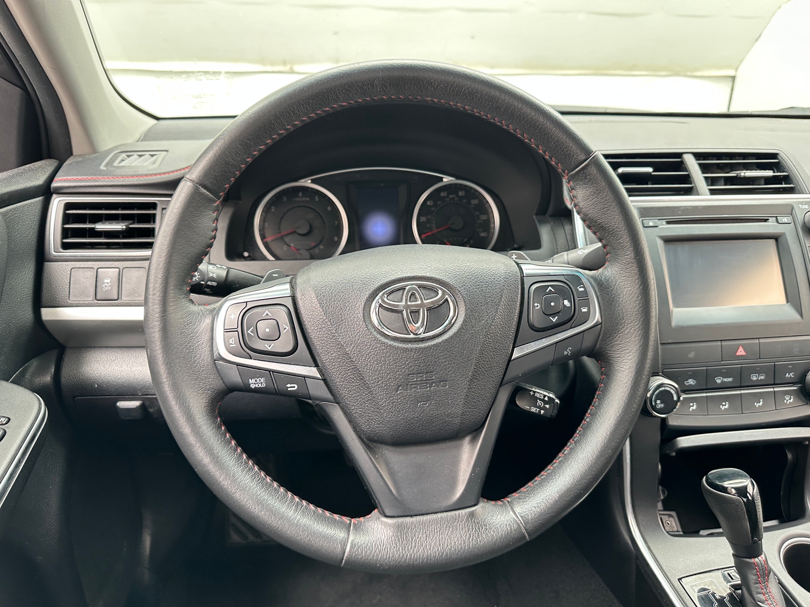 Thumbnail: 2016 Toyota Camry - 5