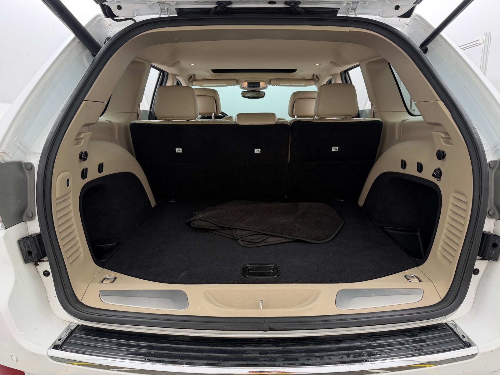 Thumbnail: 2018 Jeep Grand Cherokee - 6