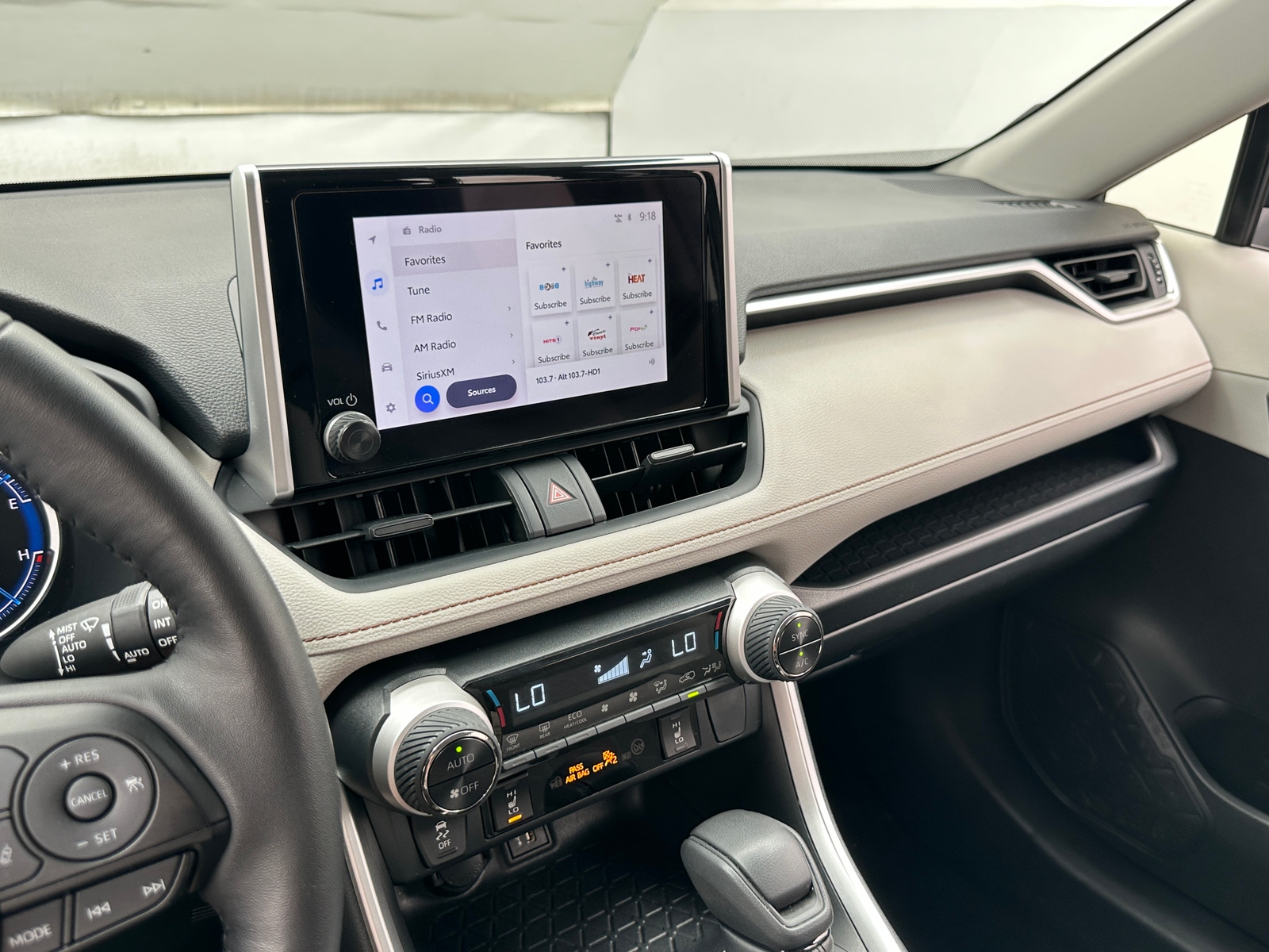 Thumbnail: 2025 Toyota RAV4 - 4