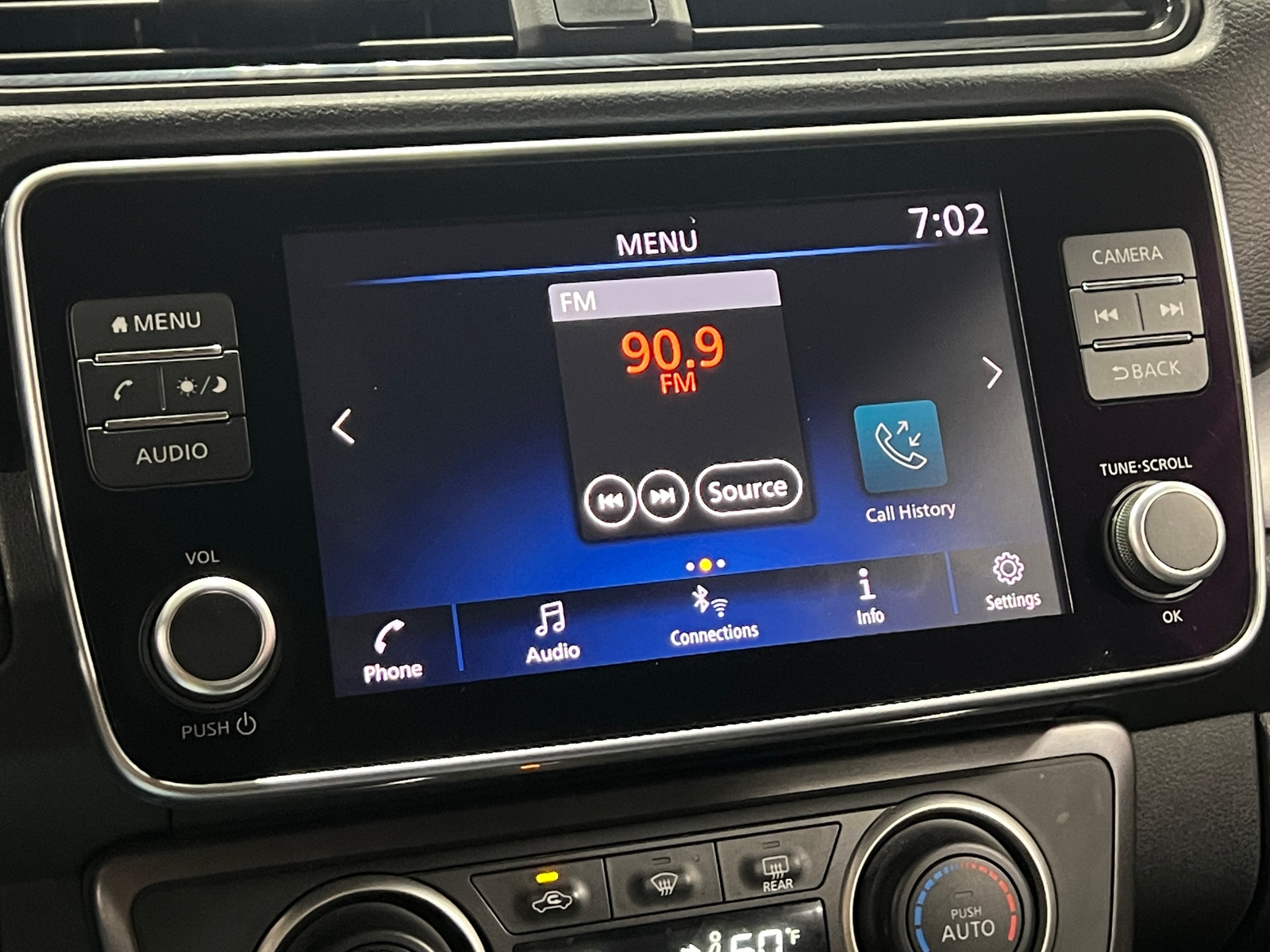 Thumbnail: 2020 Nissan Leaf - 4