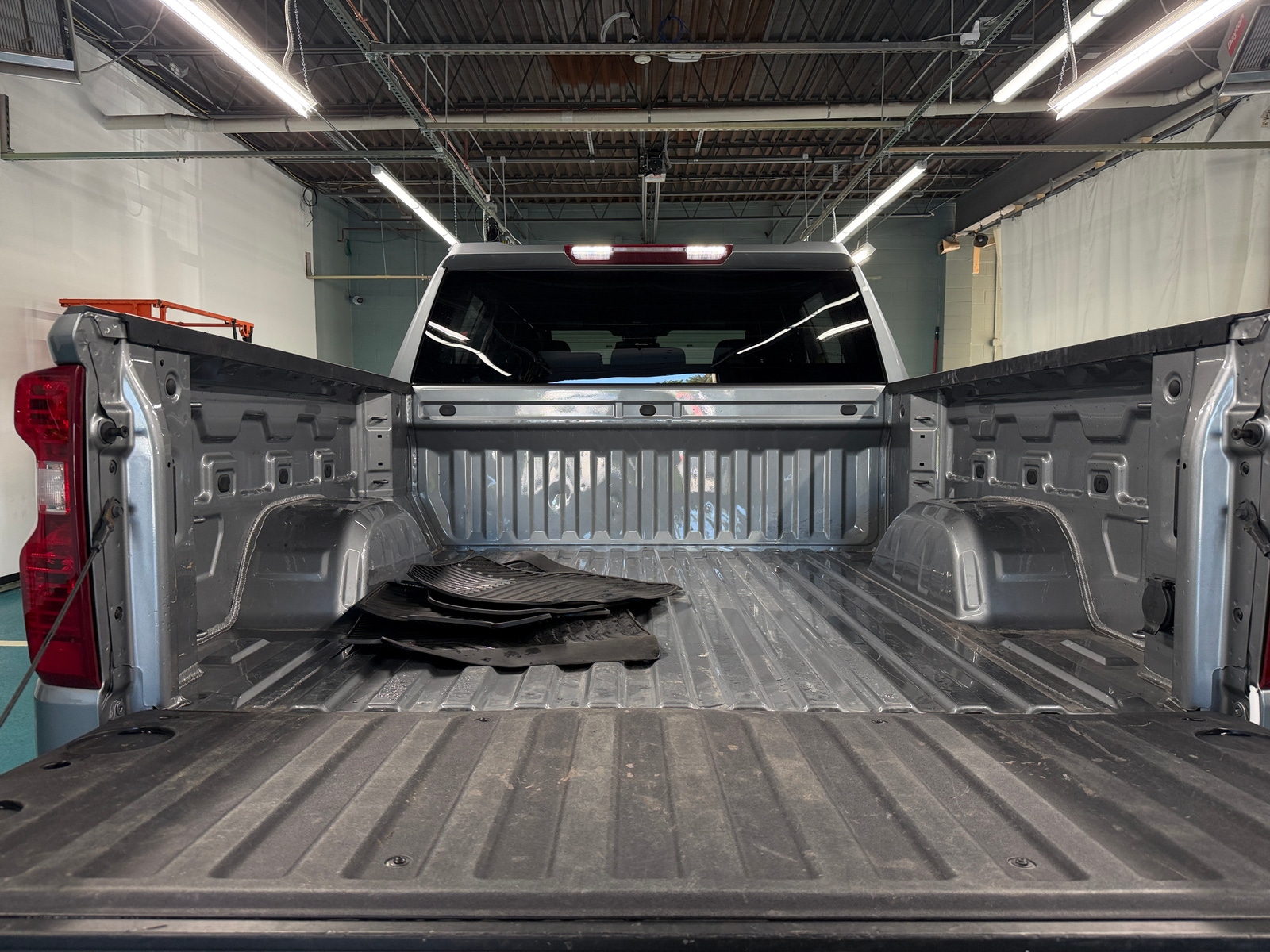 Thumbnail: 2024 Chevrolet Silverado 1500 - 7