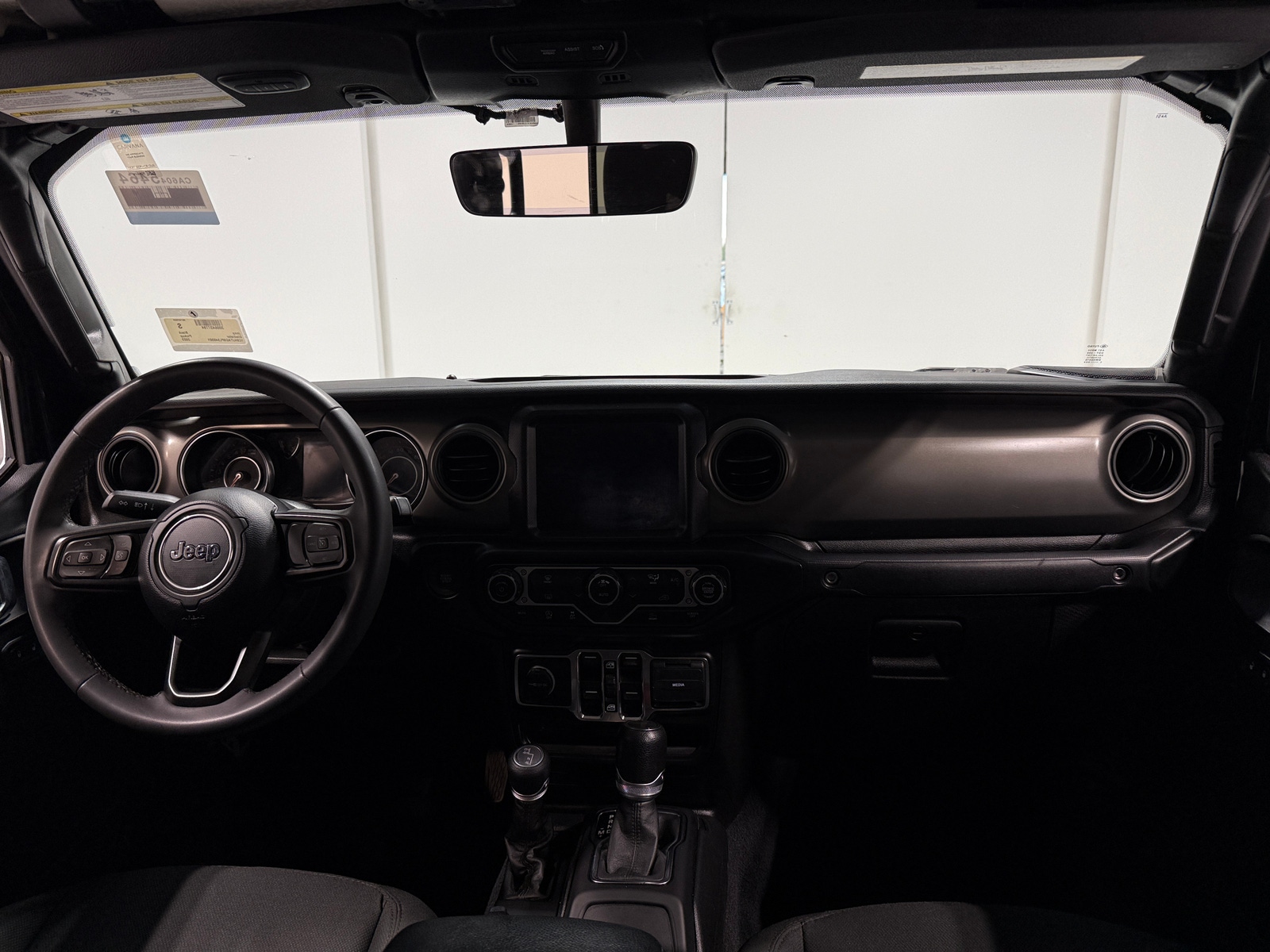 Thumbnail: 2023 Jeep Gladiator - 3