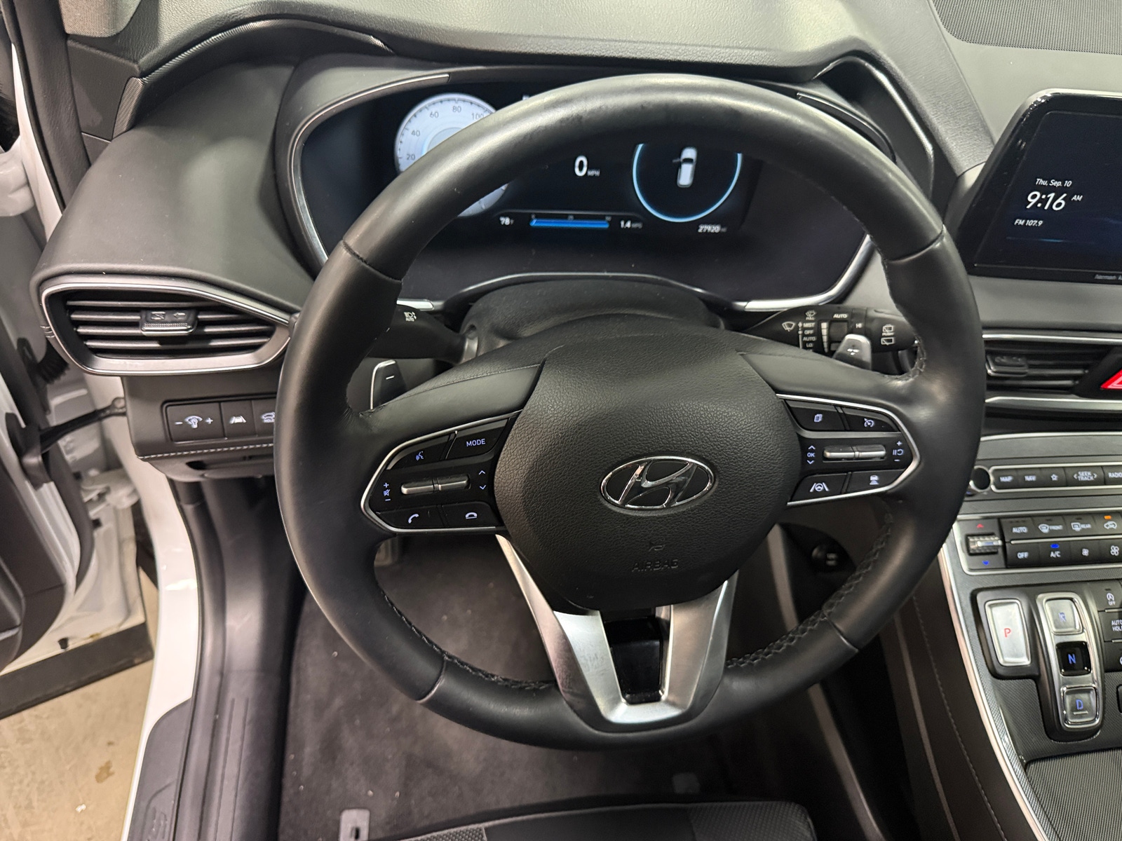 Thumbnail: 2023 Hyundai Santa Fe - 4