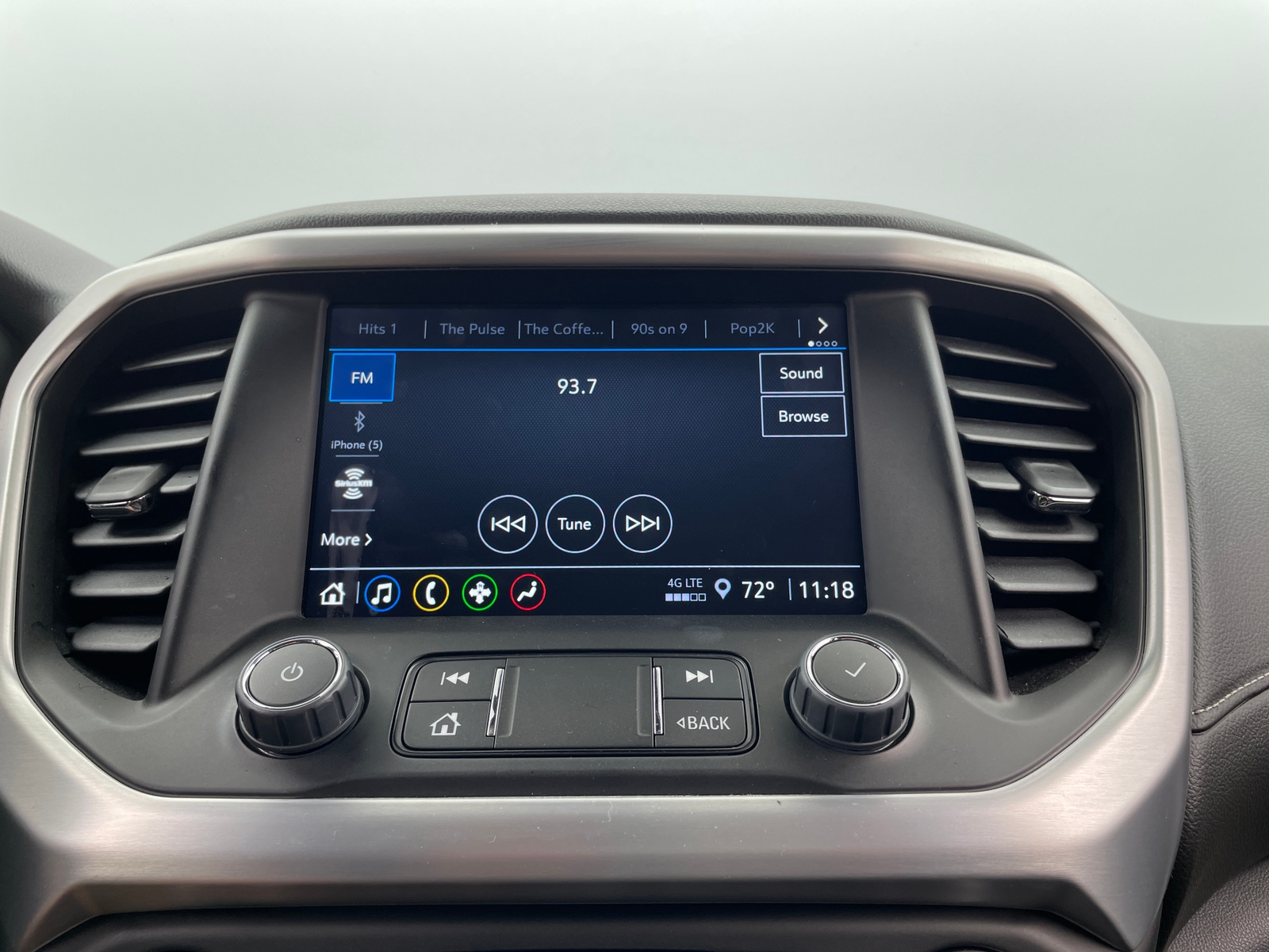 Thumbnail: 2022 GMC Acadia - 4