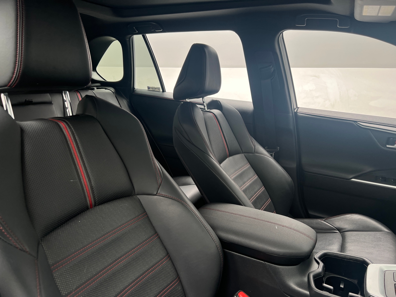 Thumbnail: 2022 Toyota RAV4 - 2
